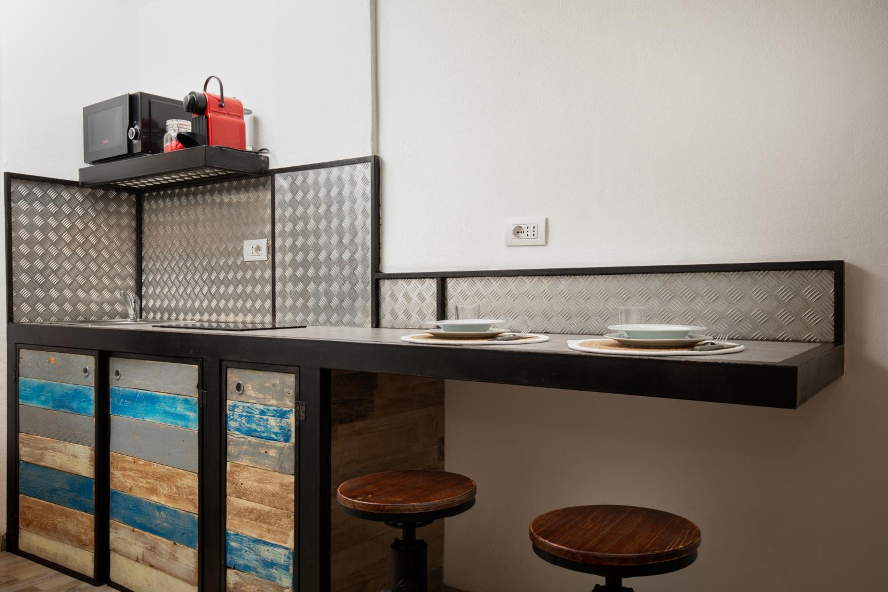 Standard Studio - Photo 6