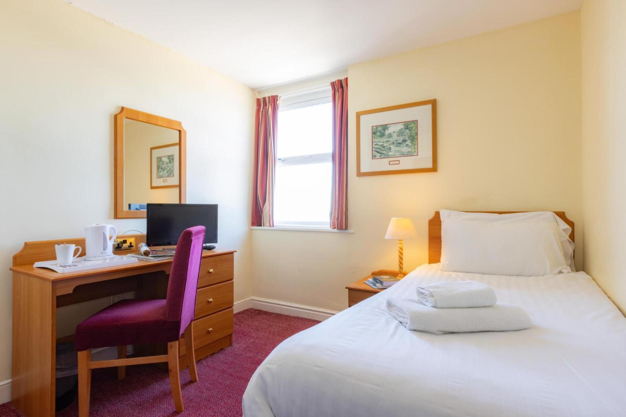 Single Room photo 2