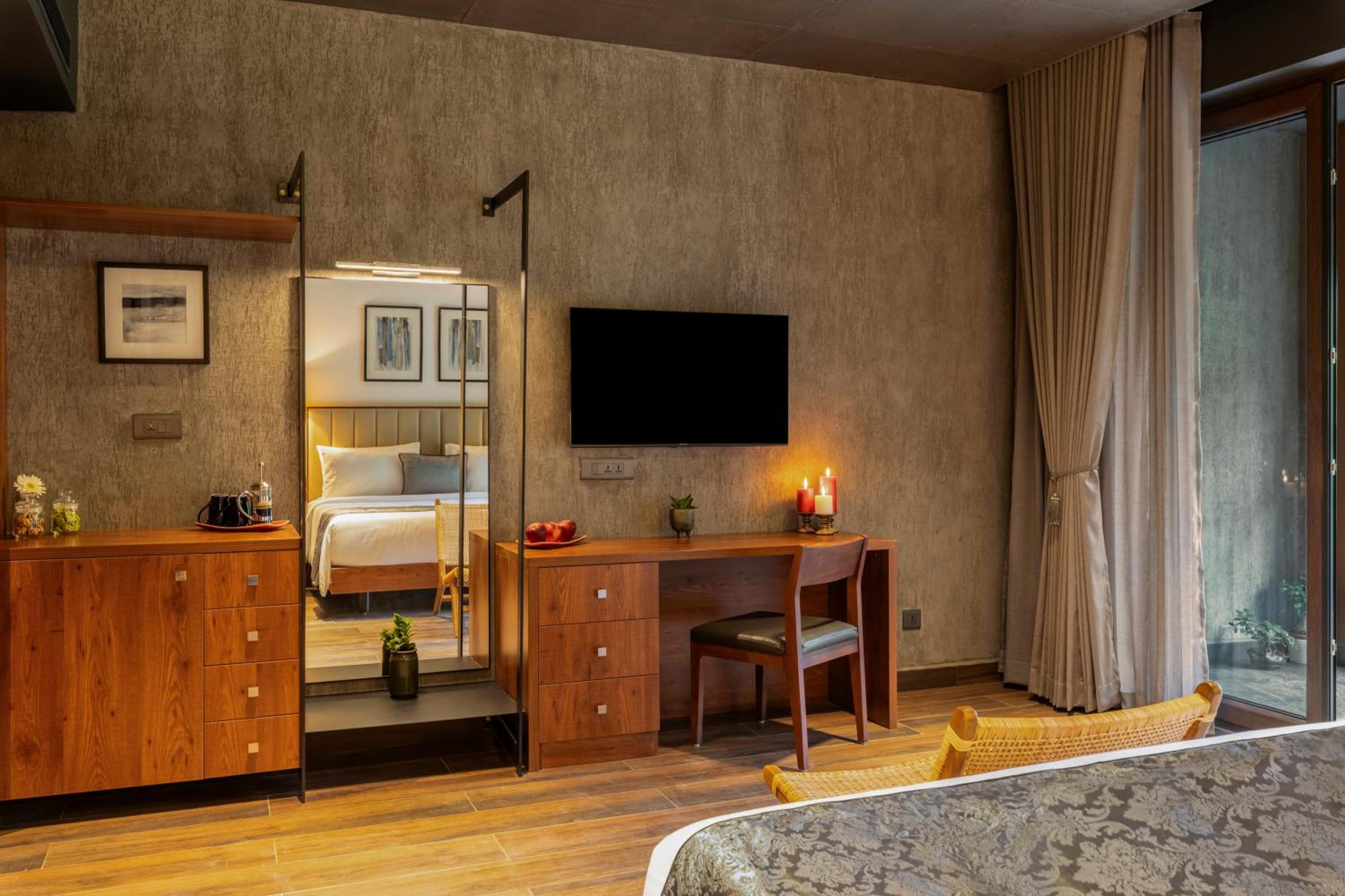 Indulge Room with Balcony - Photo 3