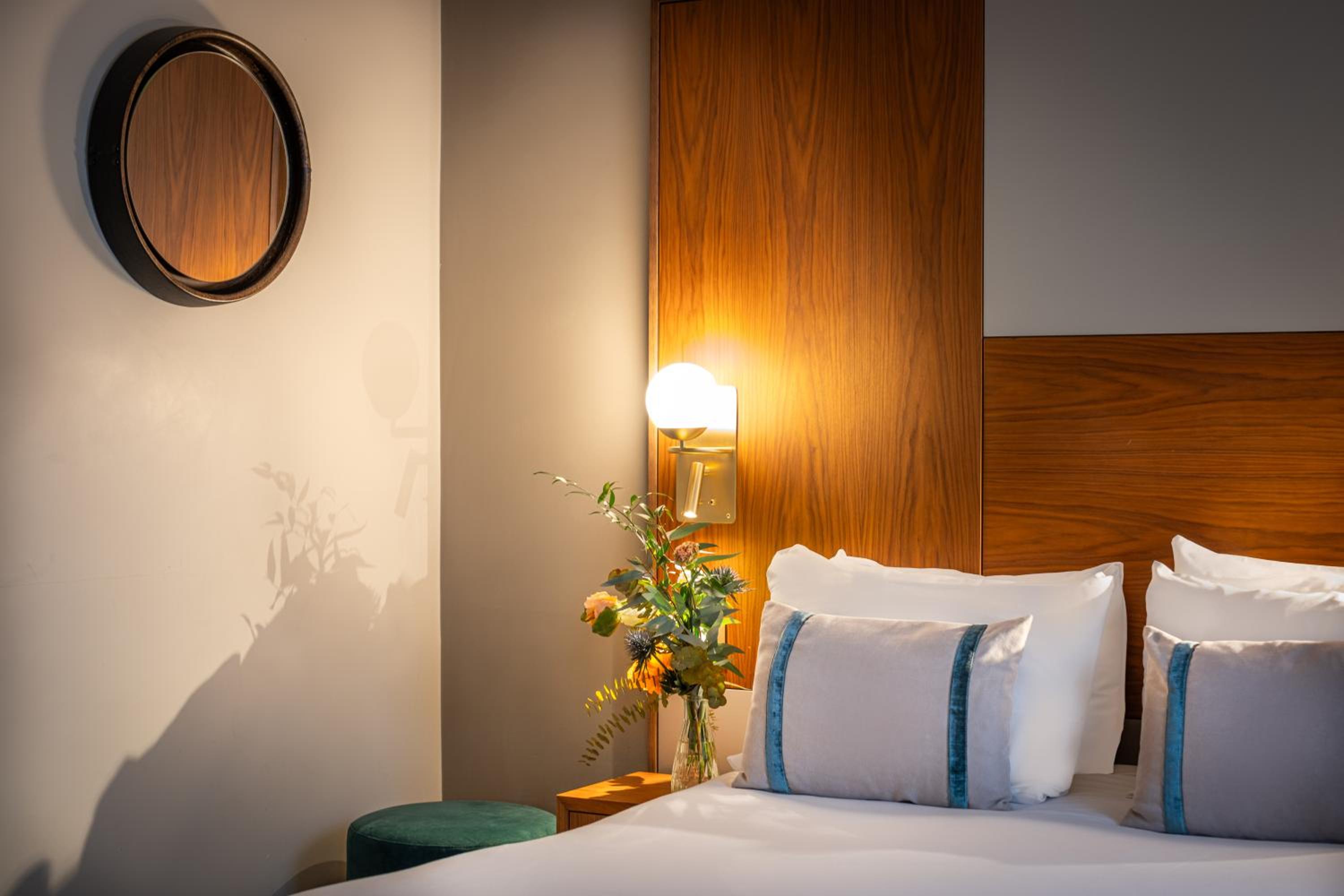Executive Double or Twin Room thumbnail 5