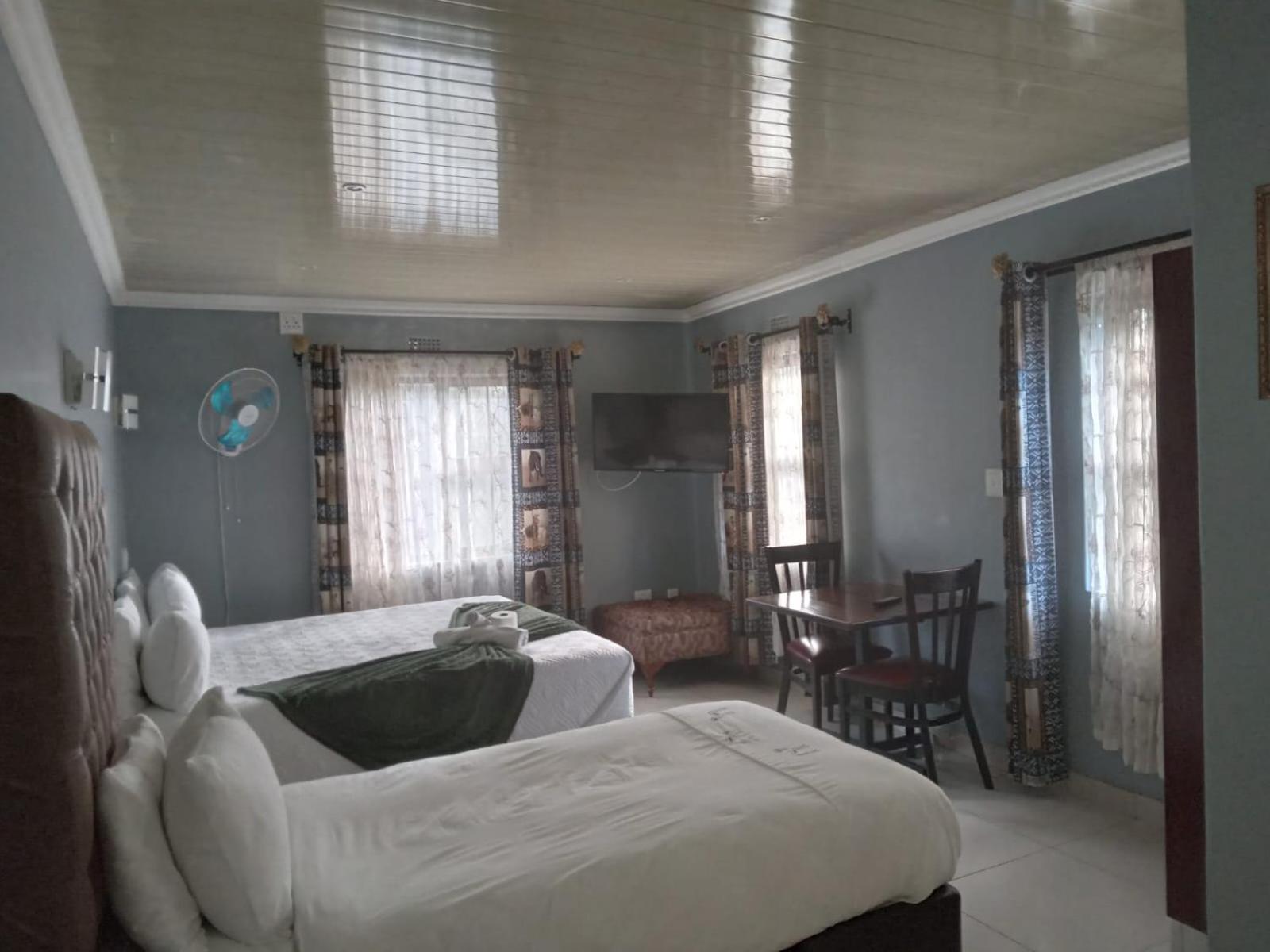 Family Room with Bathroom - Photo 7