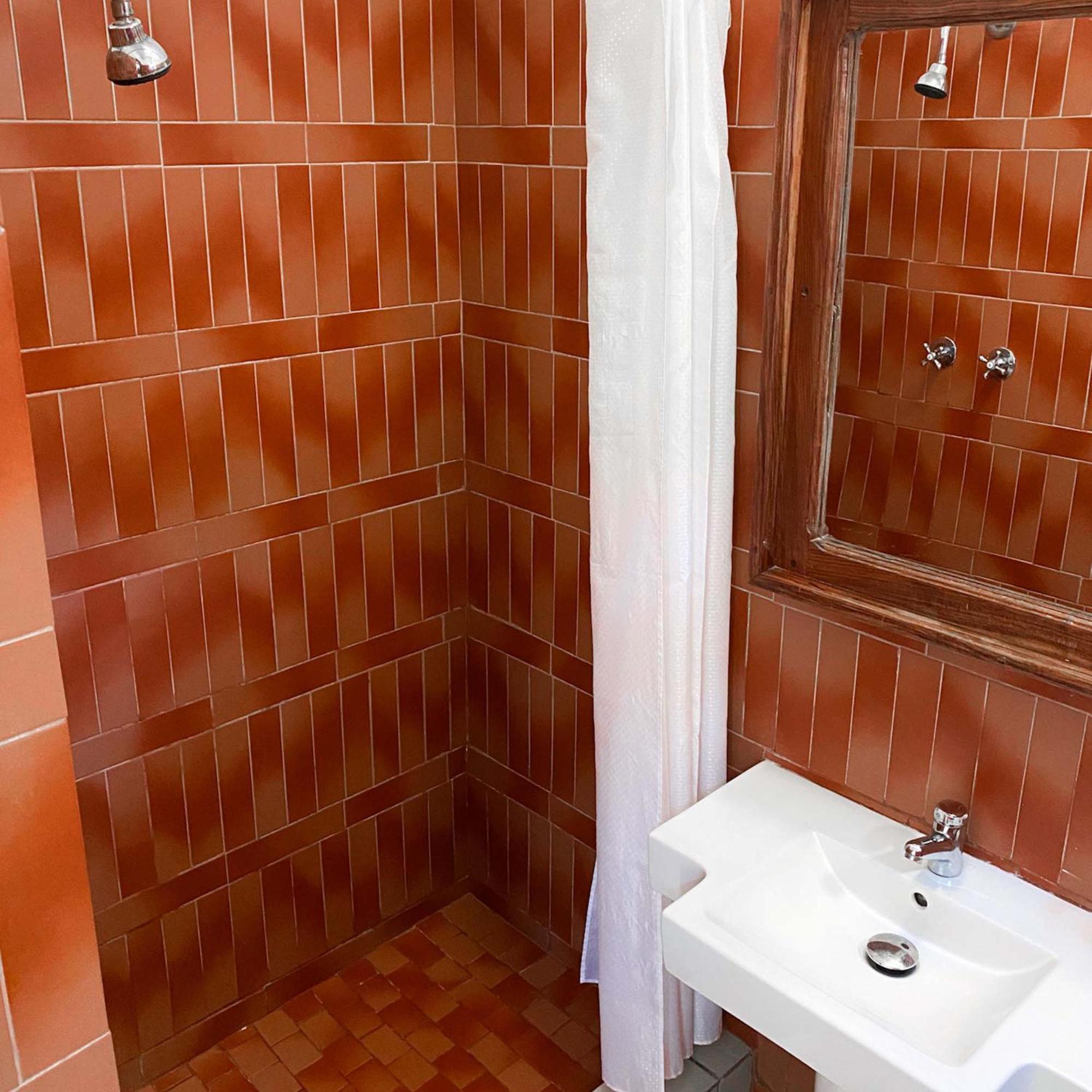 Deluxe Double Room (2 Adults + 1 Child) photo 2