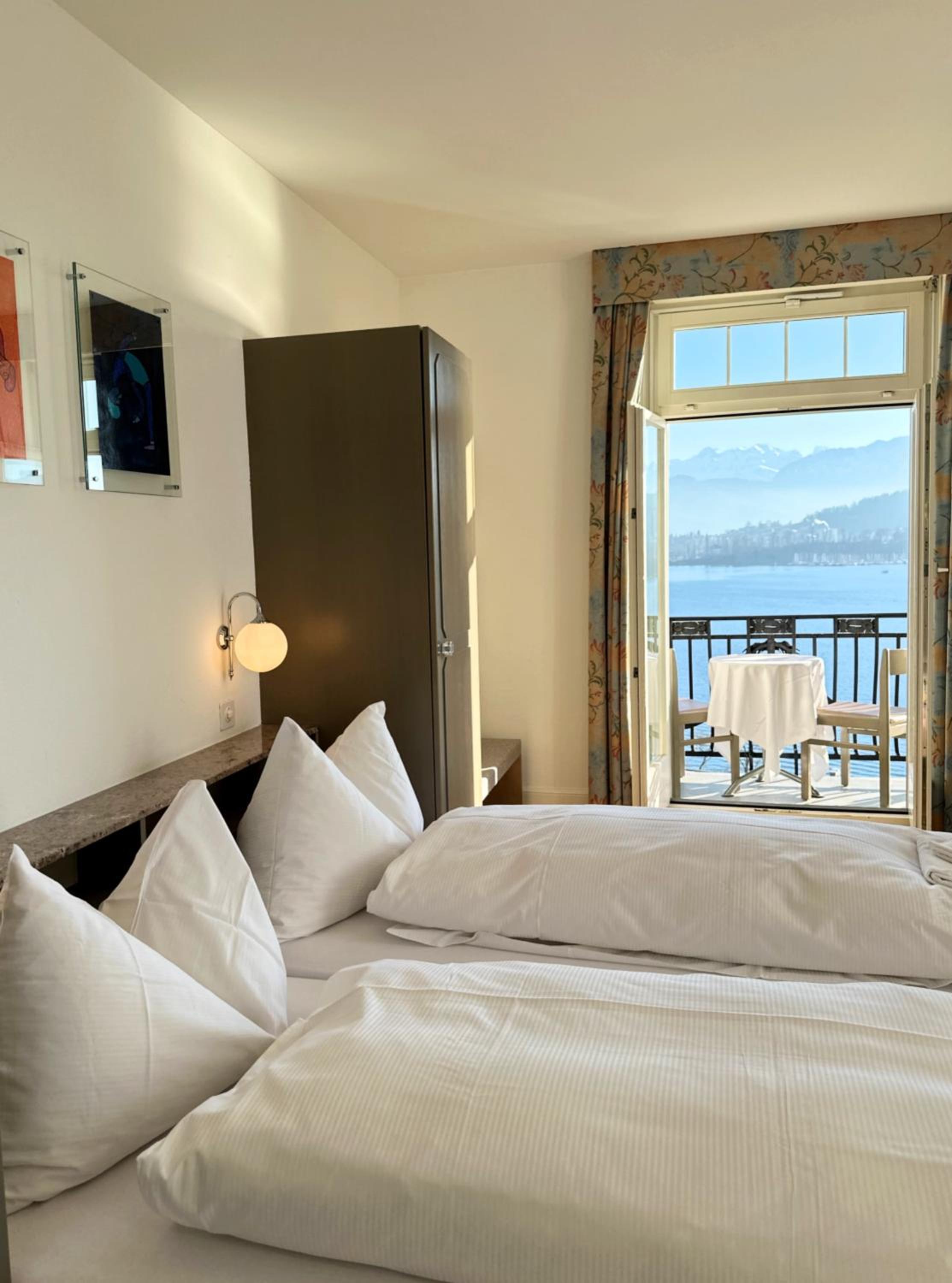 Double Room with Lake View photo 2