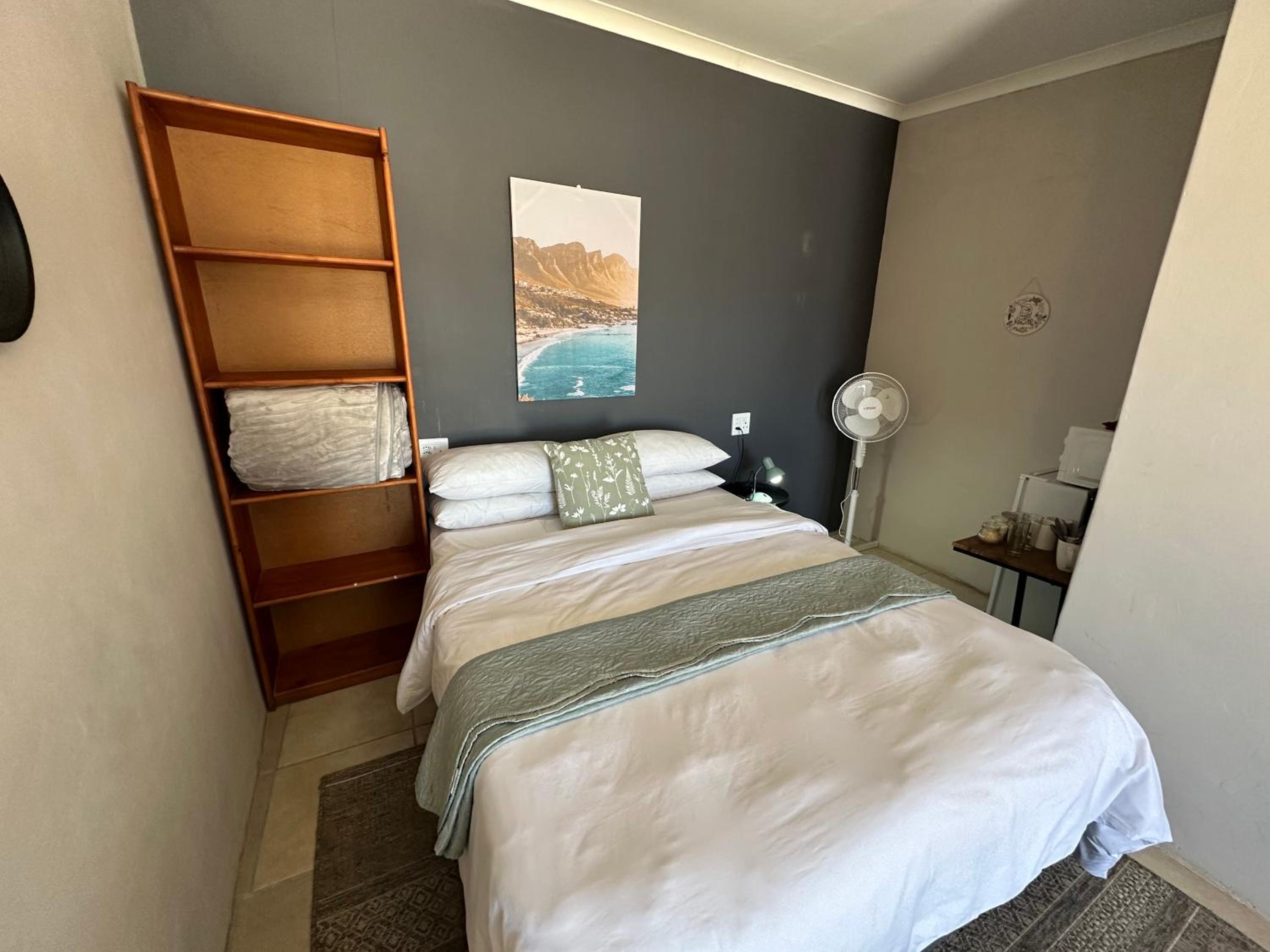 Budget Double Room photo 2