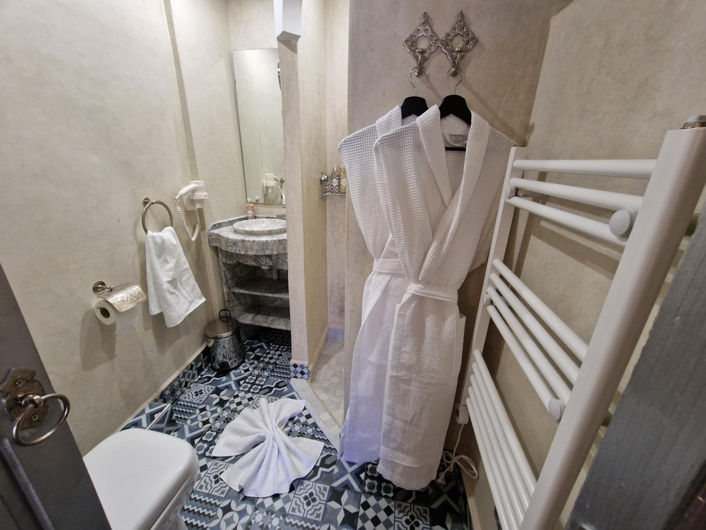 Standard Triple Room - Photo 2
