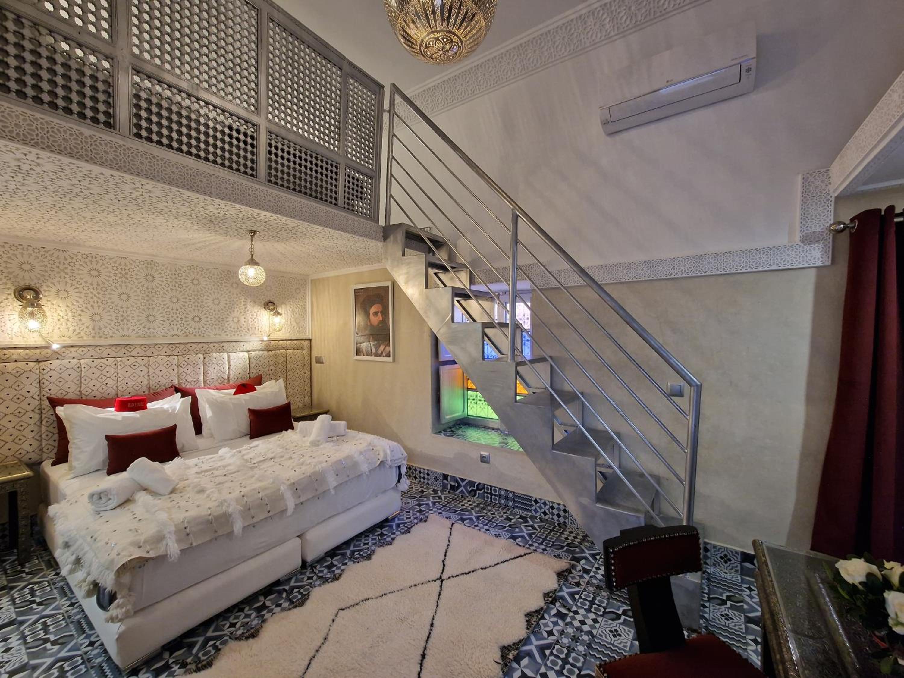 Standard Quadruple Room - Photo 8