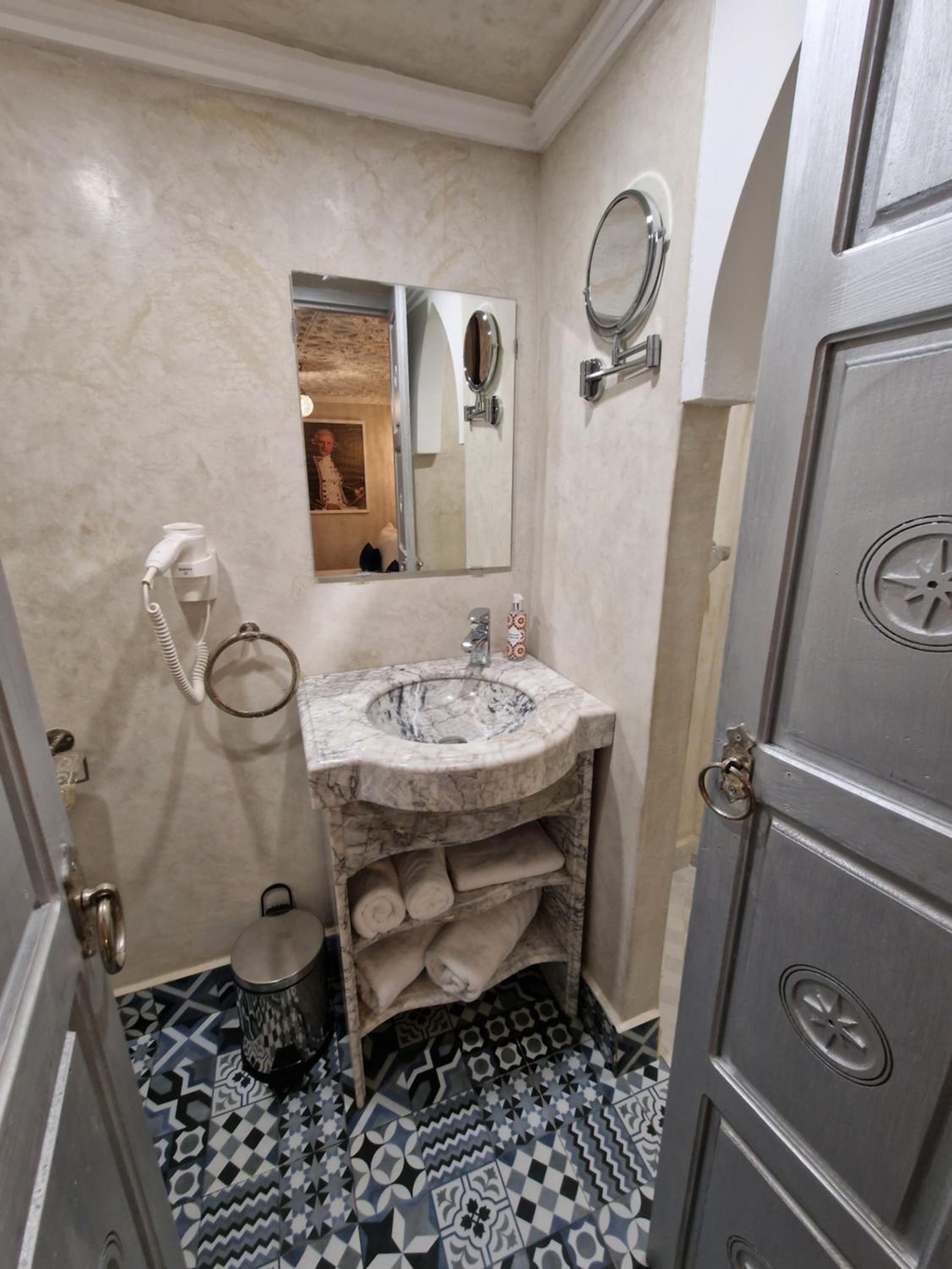 Standard Quadruple Room - Photo 6