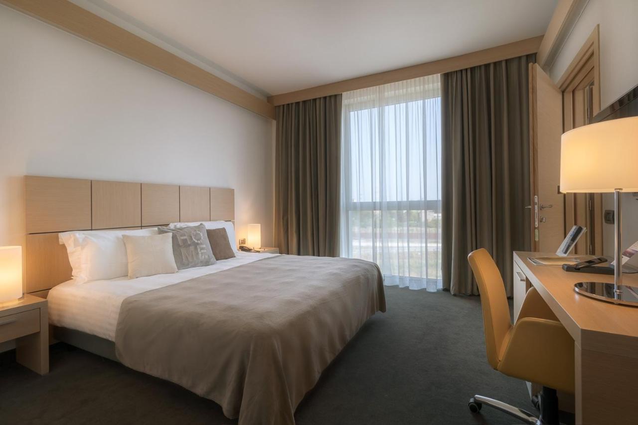 Superior Double Room - Photo 3