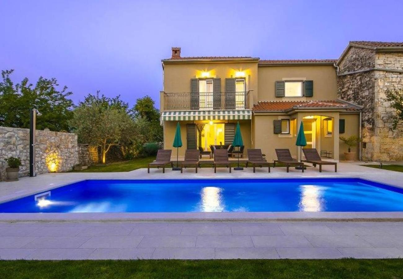 Three-Bedroom Villa photo 2