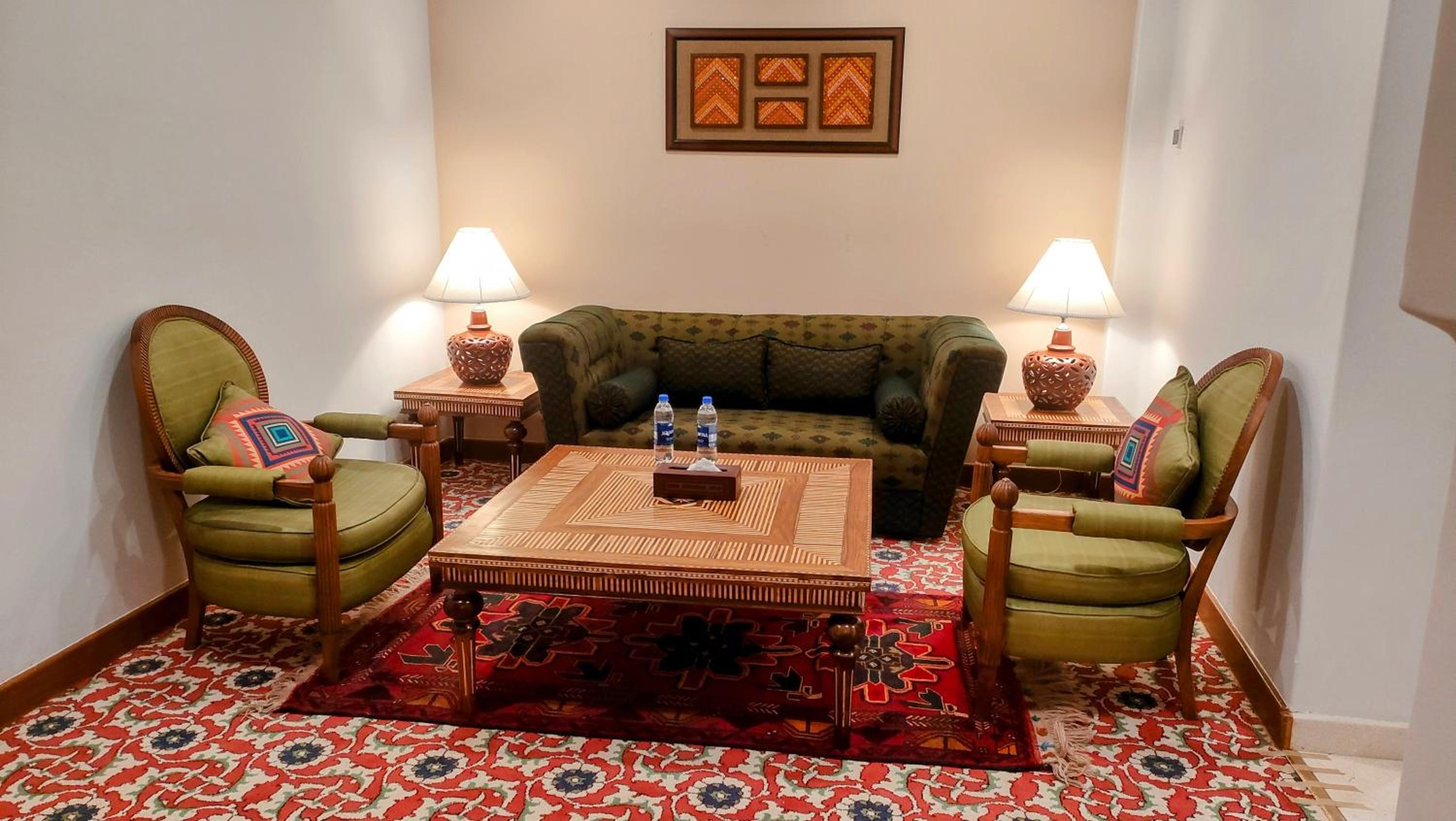 Executive Suite photo 2