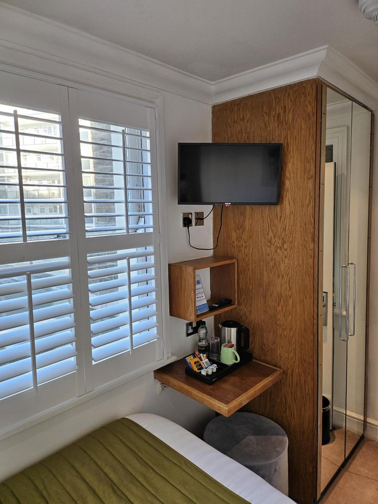 Small Single Room