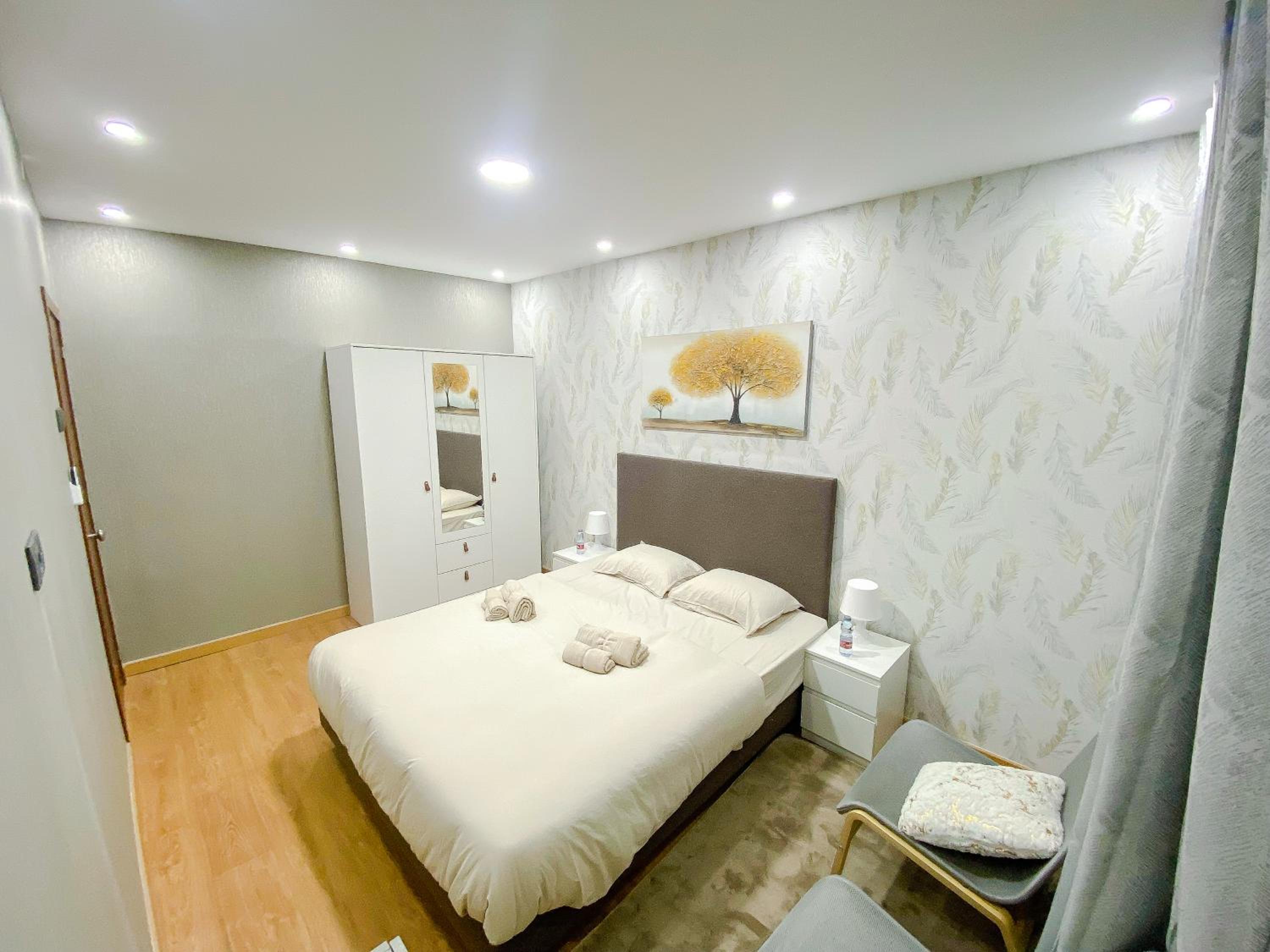 Standard Double Room with Shared Bathroom