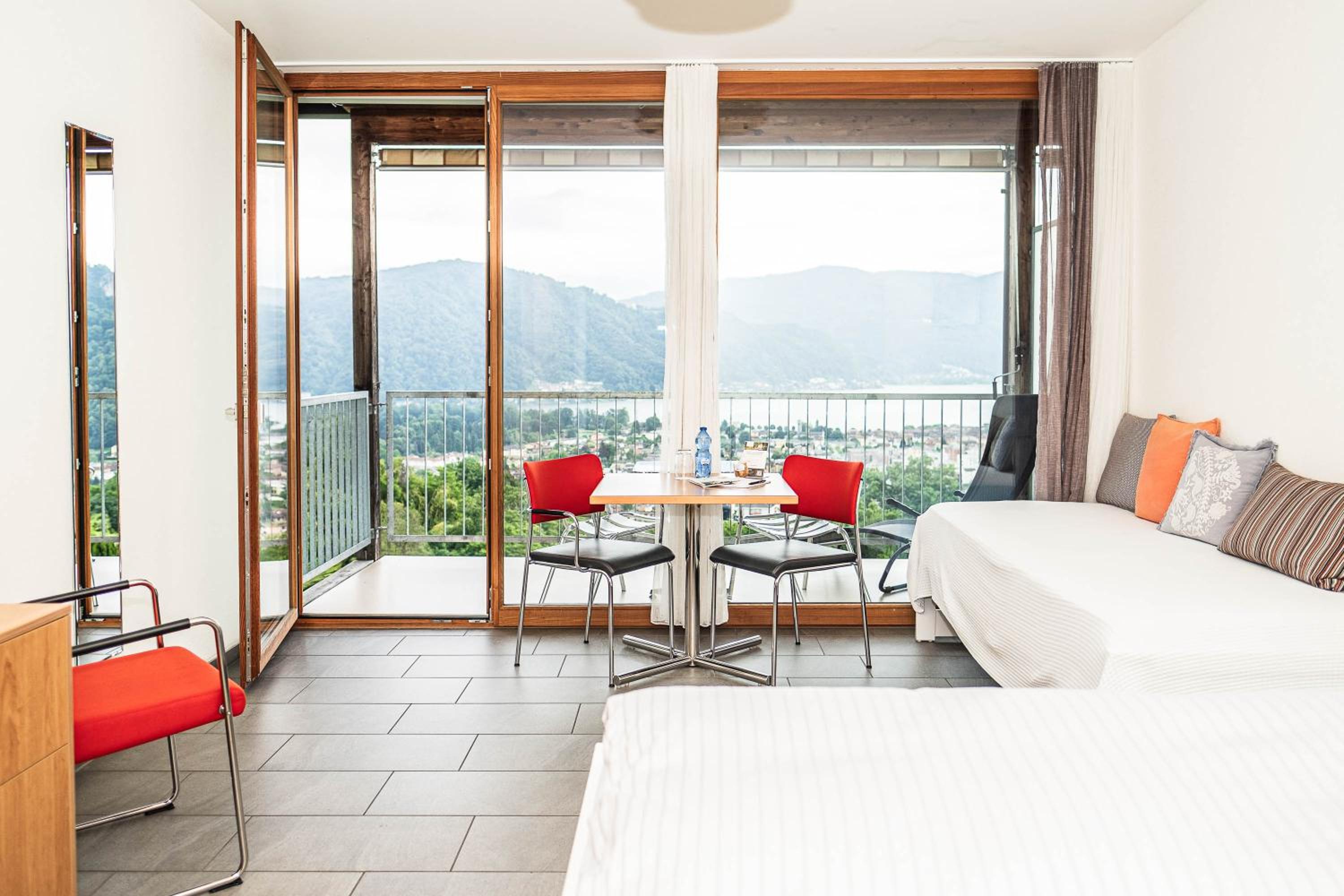 Double Room with Lake View photo 1