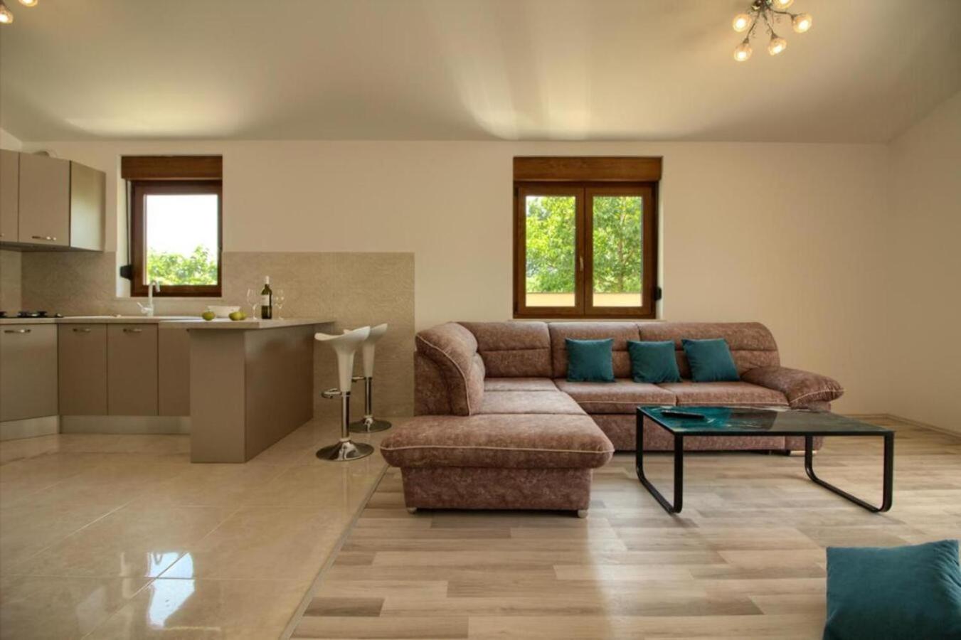Three-Bedroom Villa photo 1