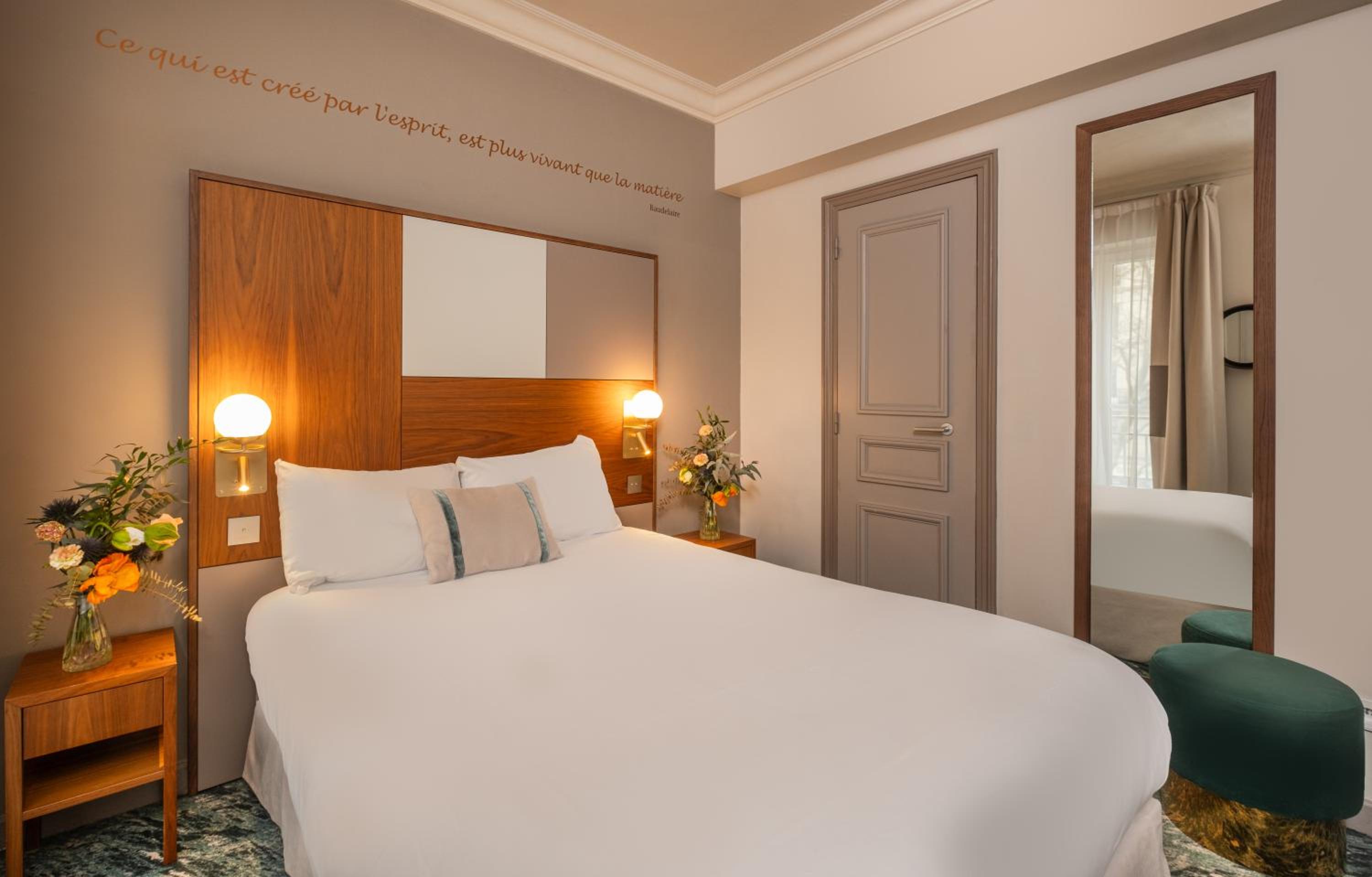 Hôtel Le Tourville by Inwood Hotels bedroom photo