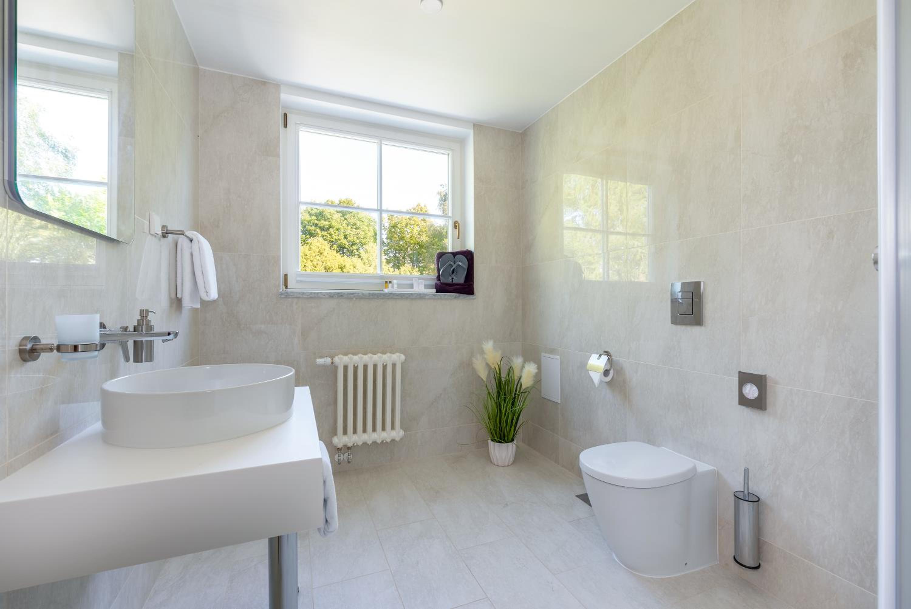 Single Room with Private Bathroom photo 3