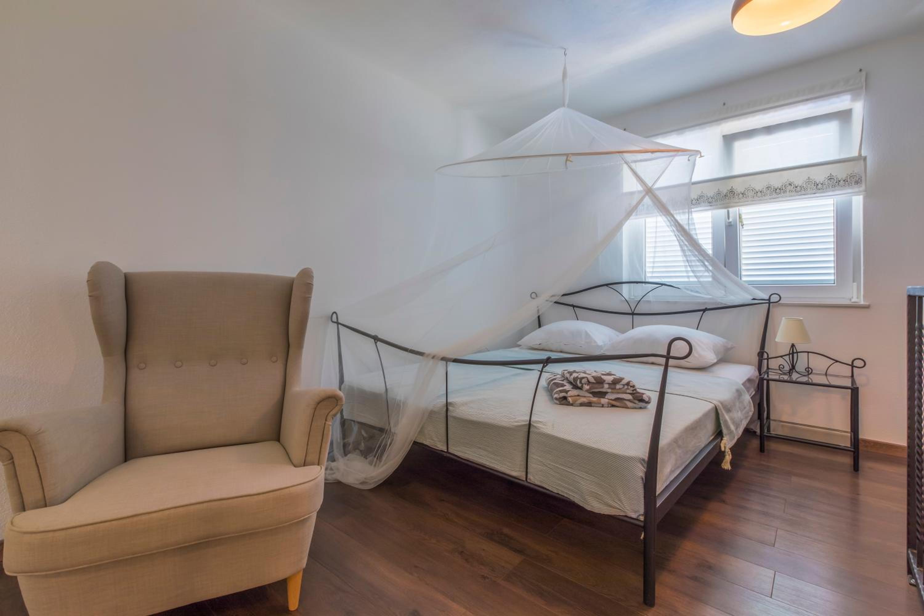 Apartment - Split Level