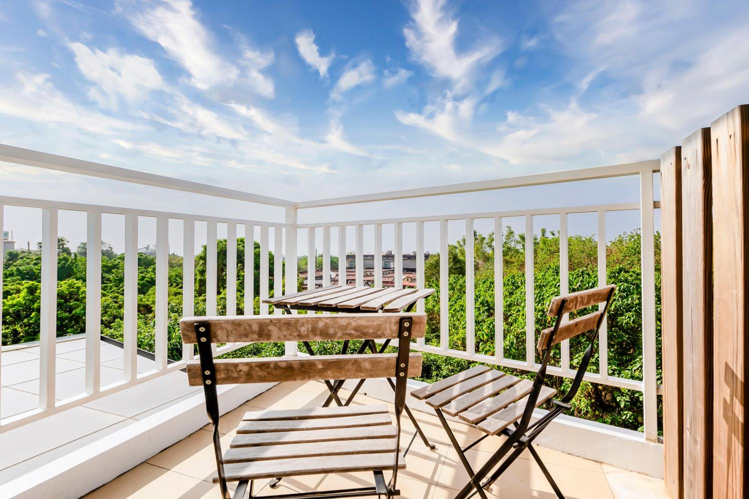 Quadruple Room with Balcony photo 2