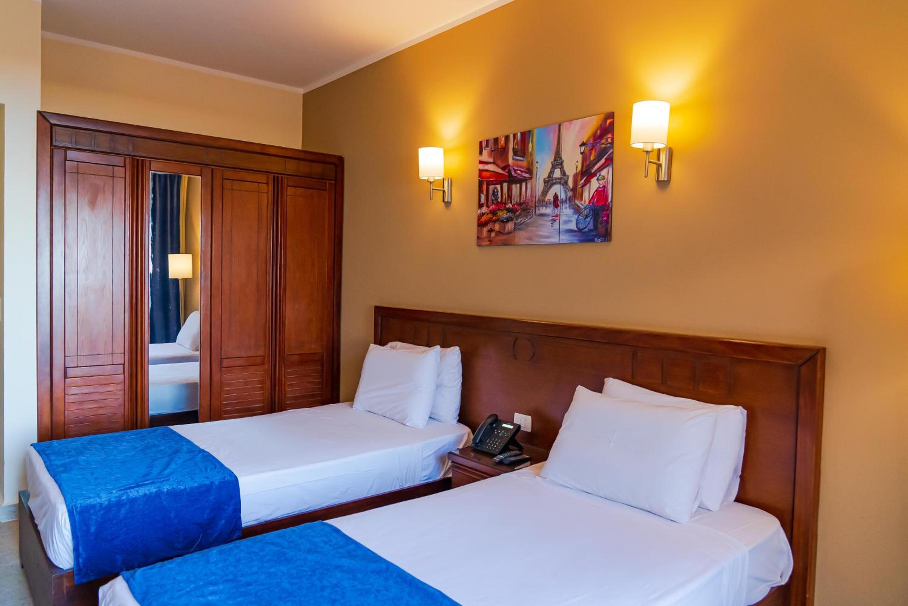 Double or Twin Room with Pool View - Photo 1