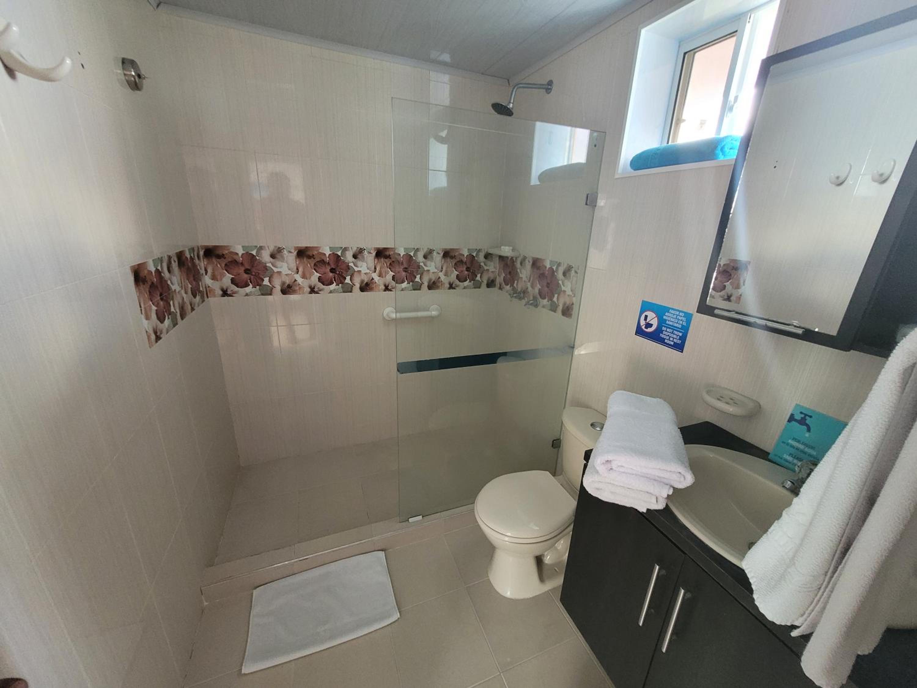 Deluxe Double Room with Balcony and Sea View photo 2