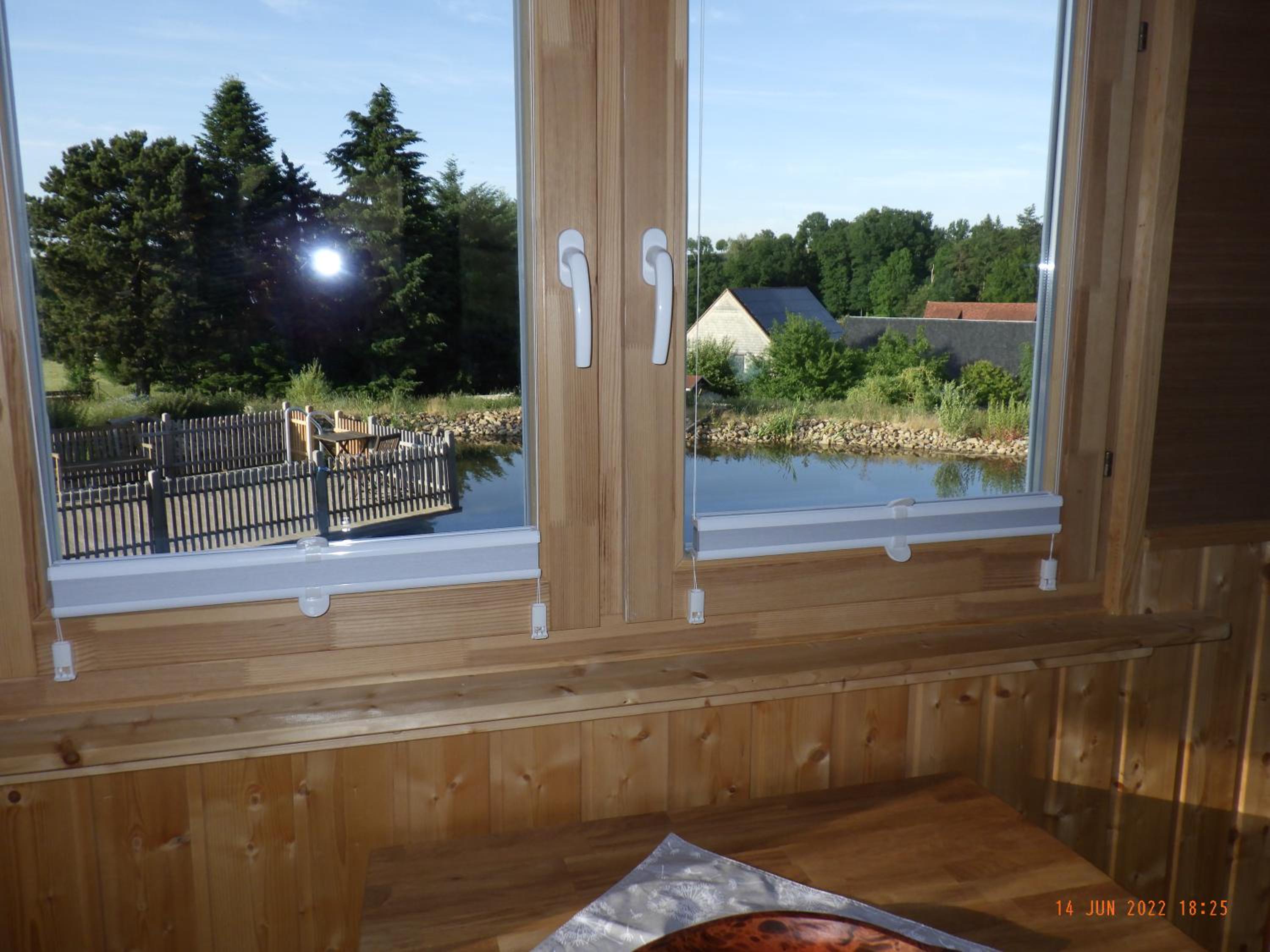 Mobile Home photo 3
