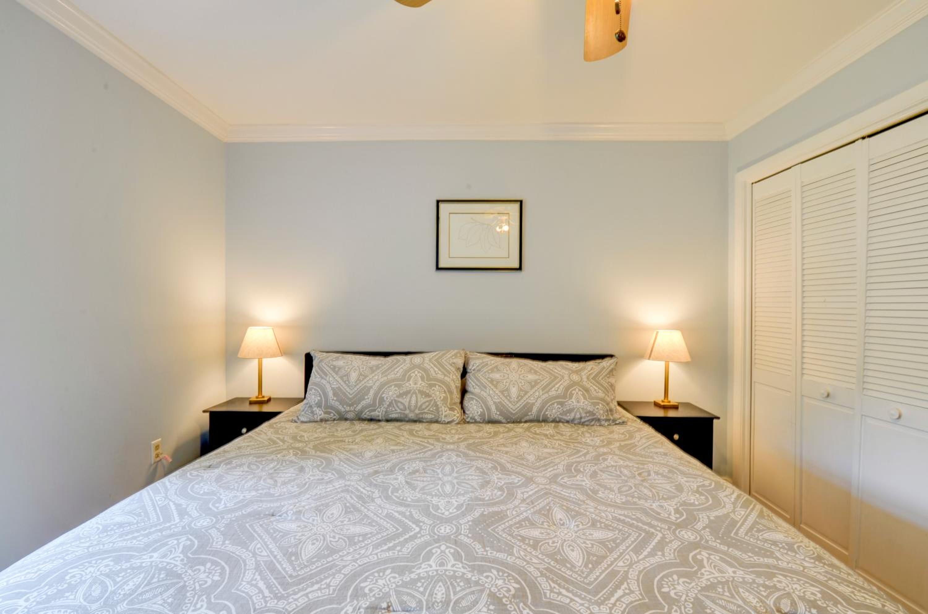 Seven-Bedroom House photo 1