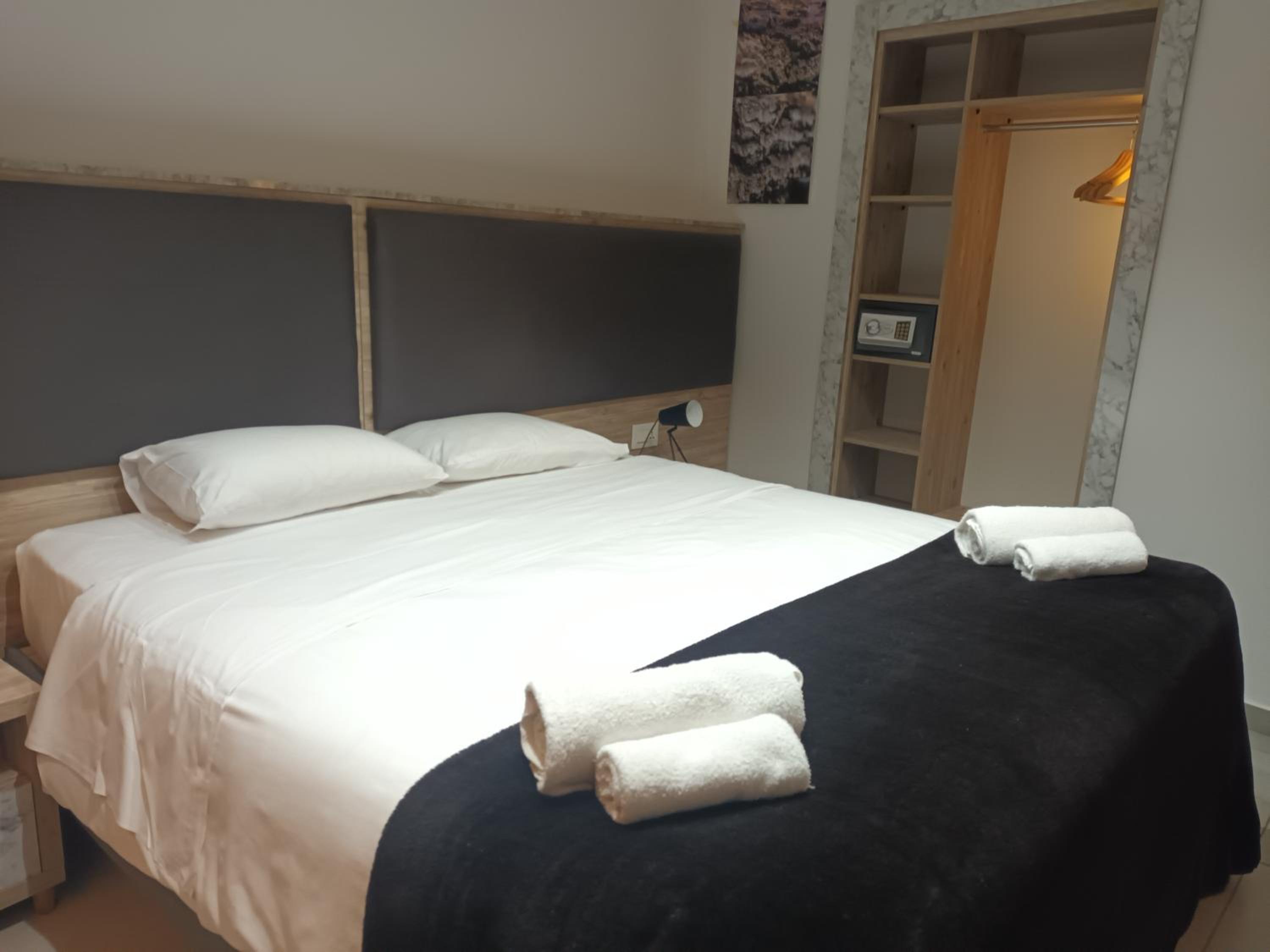 Economy Double Room photo 1