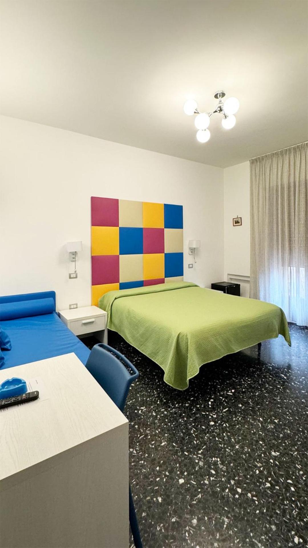 Triple Room photo 2