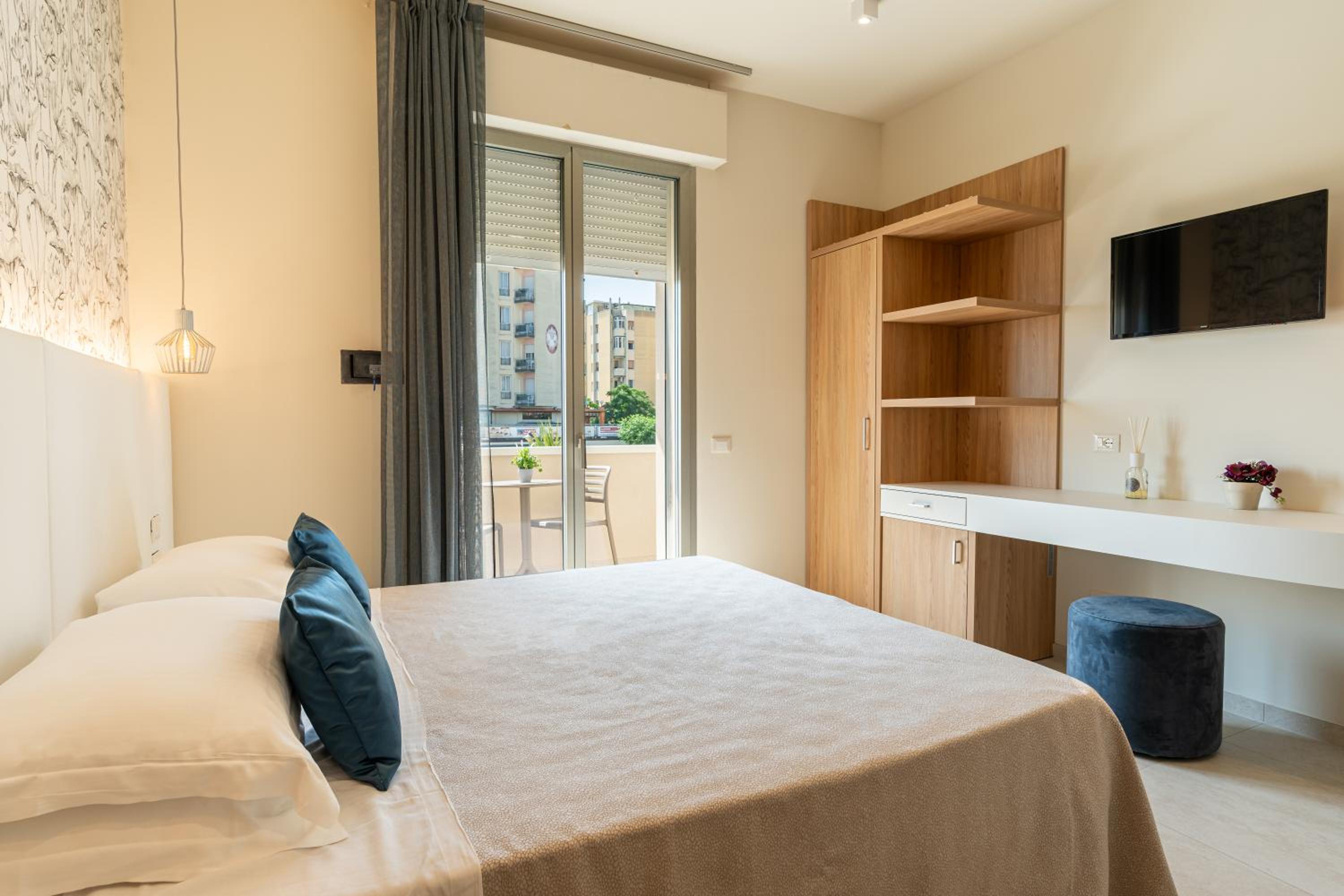 Superior Triple Room photo 3