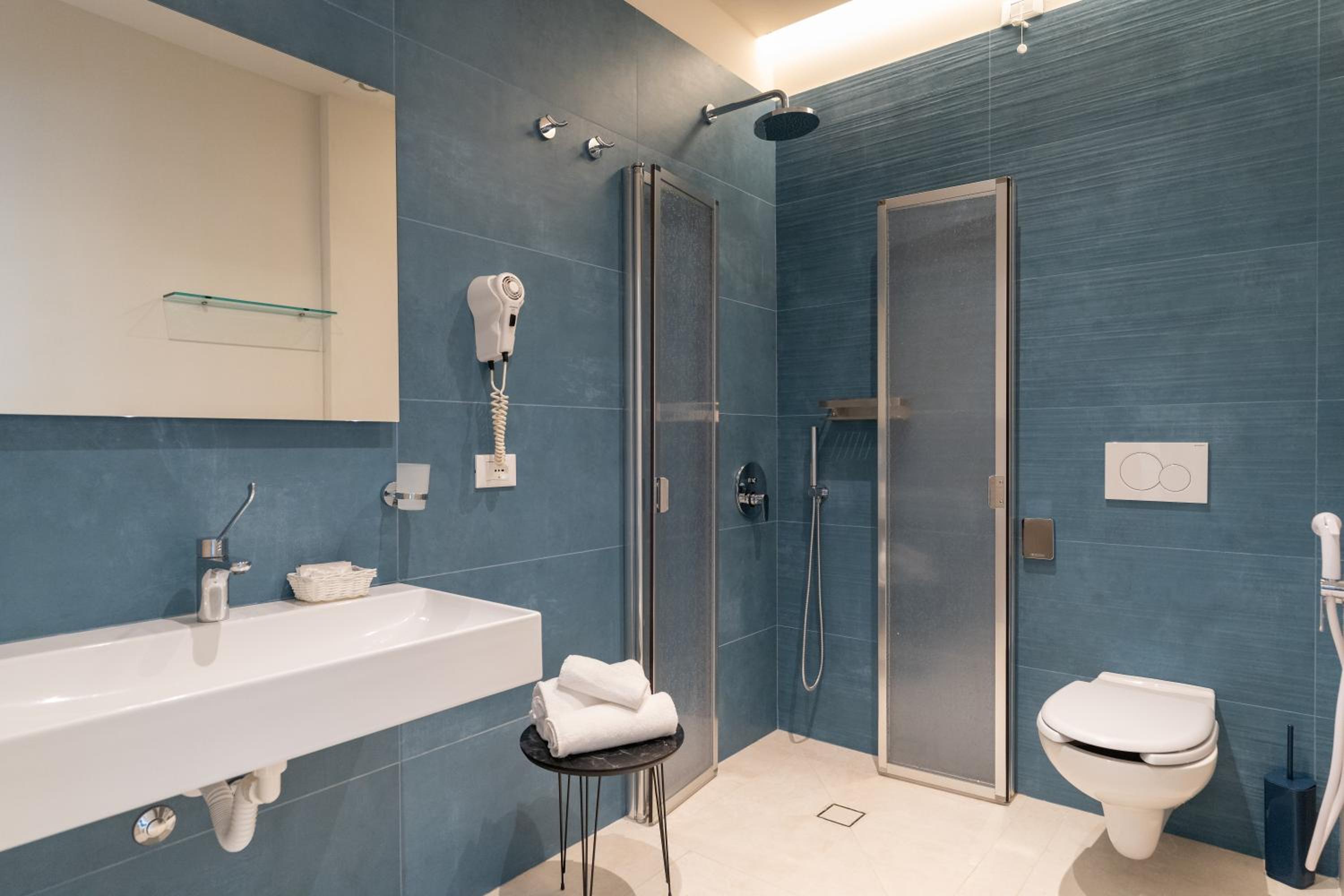 Superior Triple Room photo 2