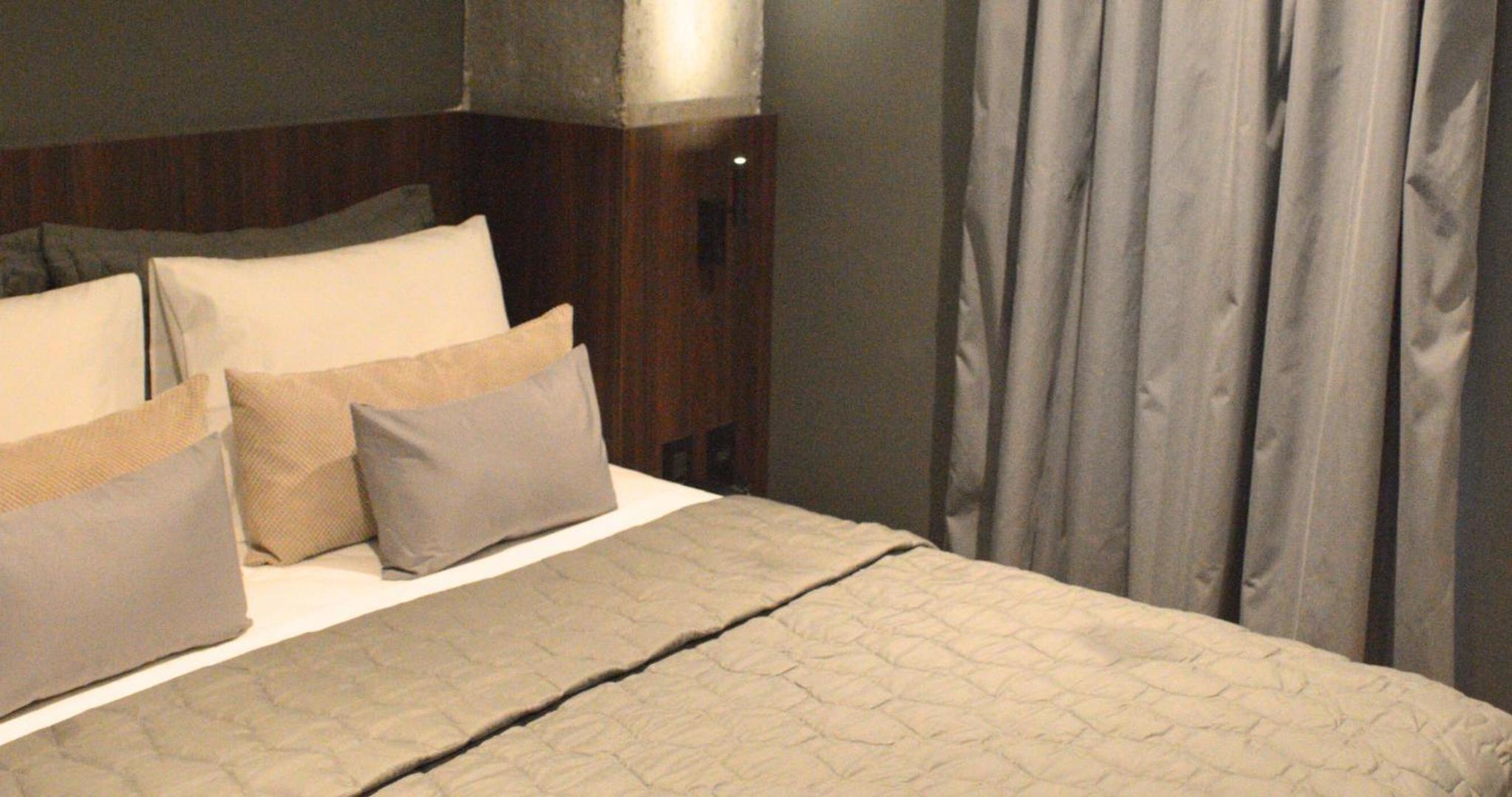 One-Bedroom Apartment photo 3