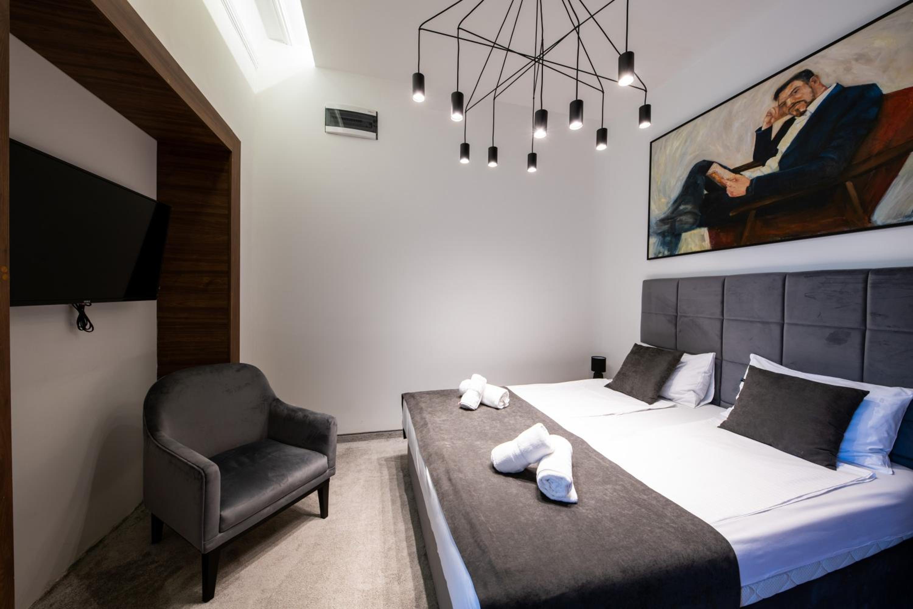 Standard Double Room - Annex - Photo 7