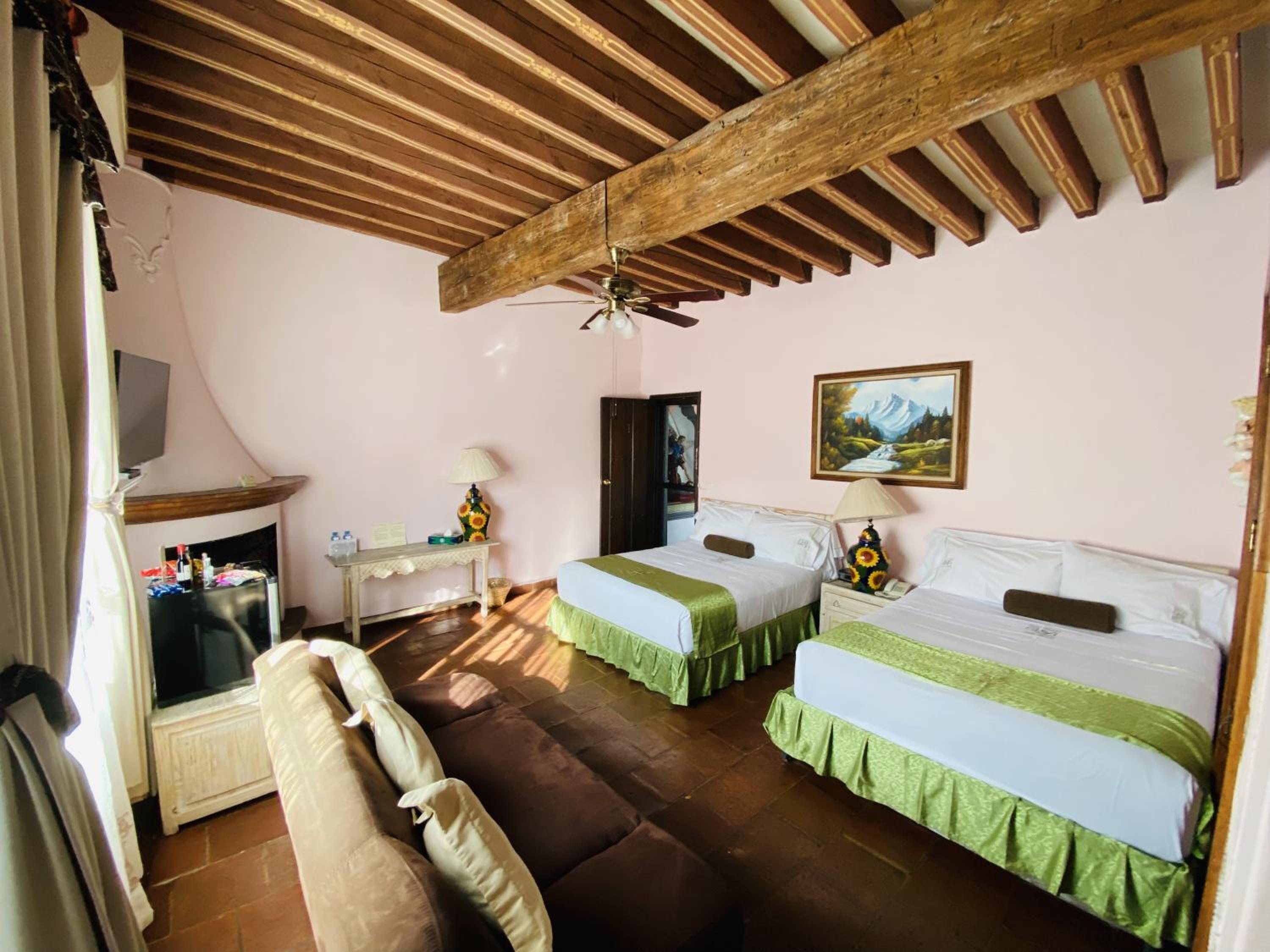 Deluxe Queen Room with Two Queen Beds