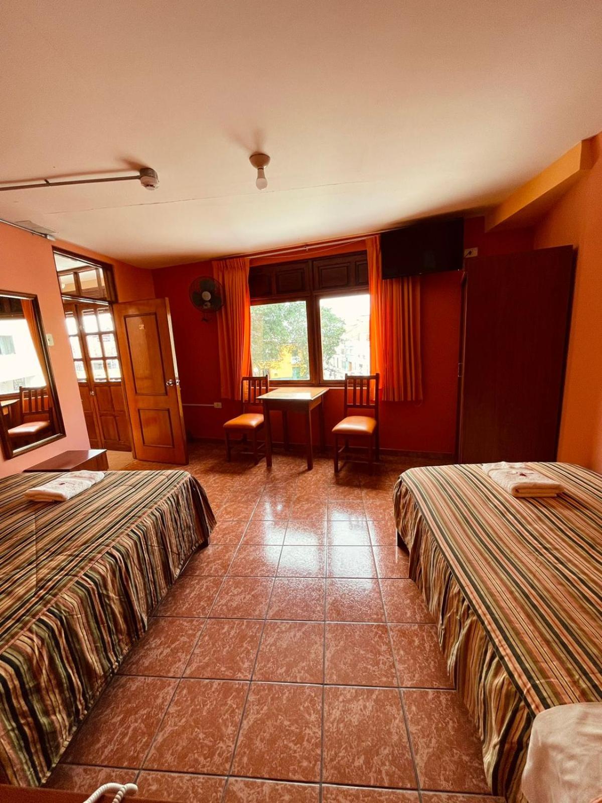 Deluxe Twin Room photo 2