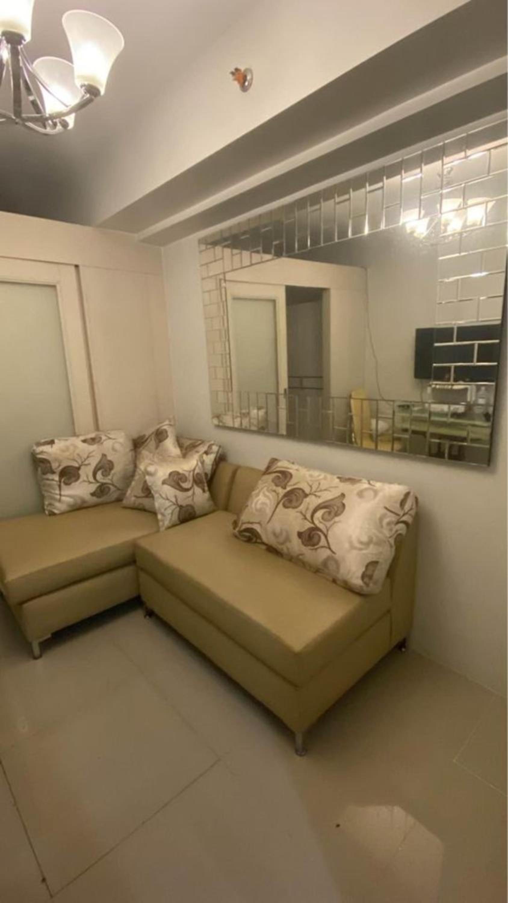 Deluxe Room (2 Adults + 1 Child)