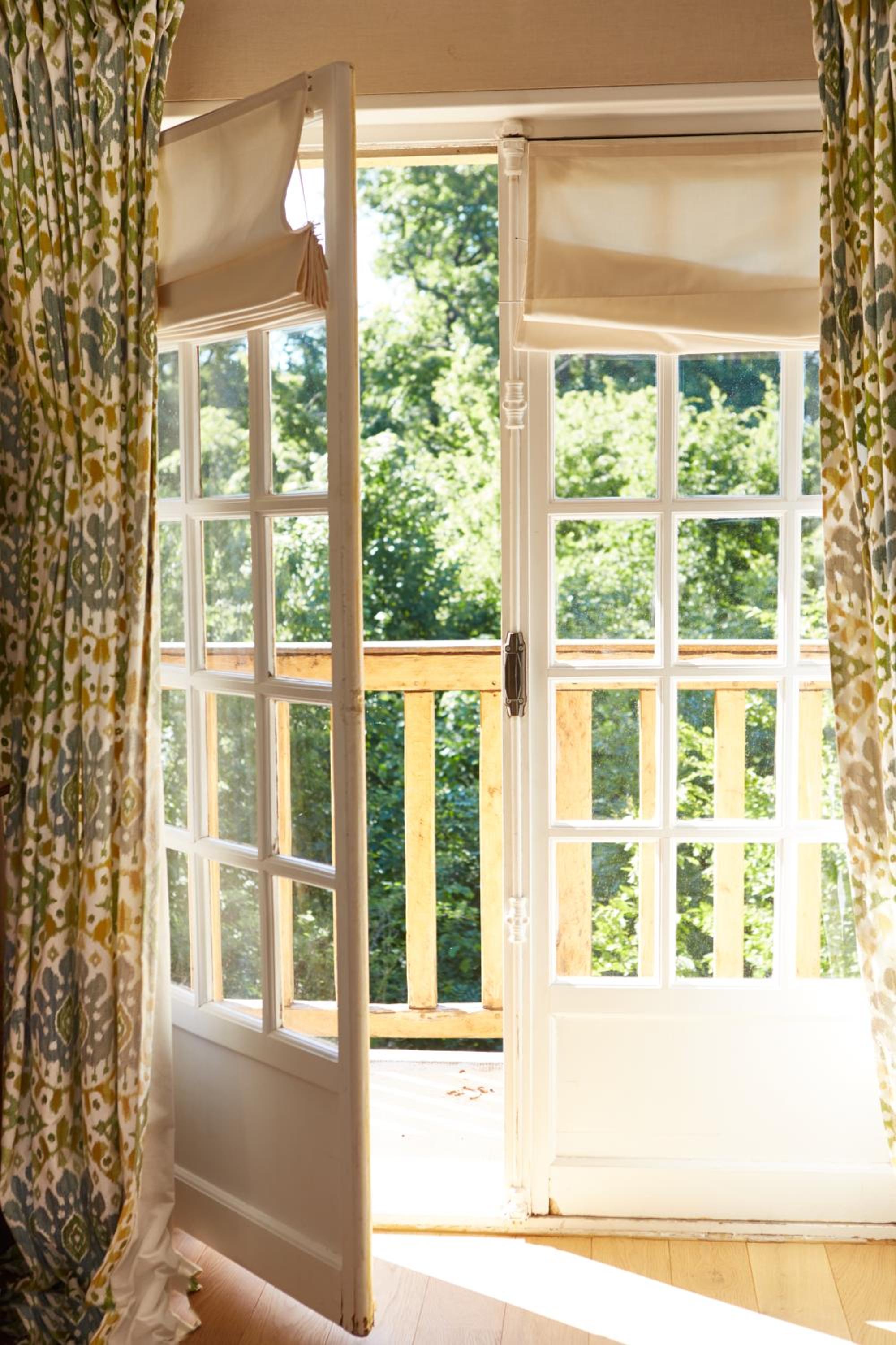Family Suite with Balcony photo 2