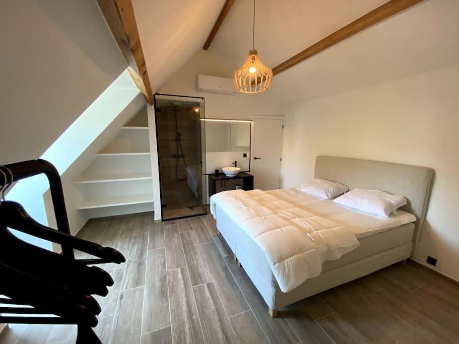 Villa photo 1