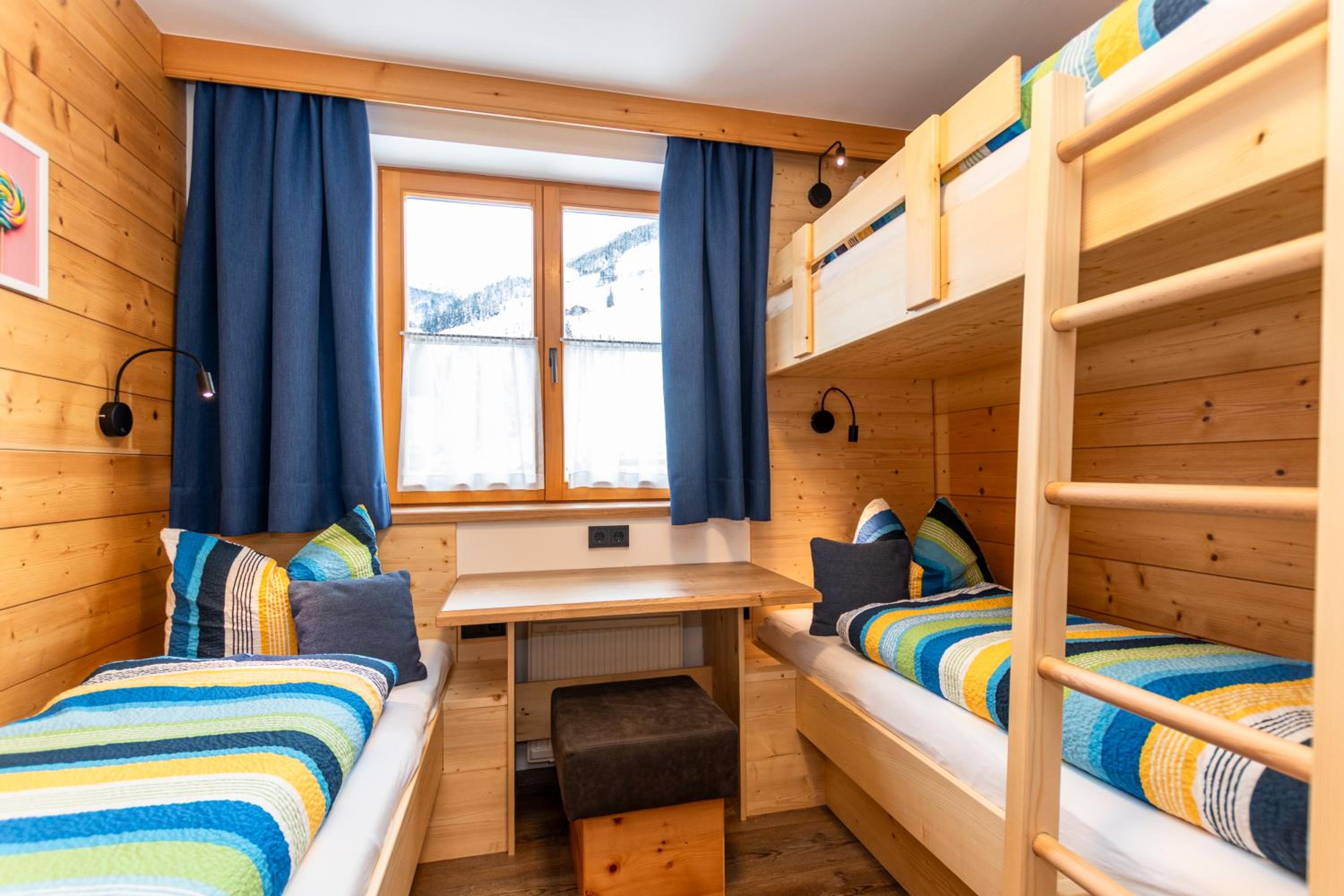 Superior Two-Bedroom Apartment (5 People) photo 2
