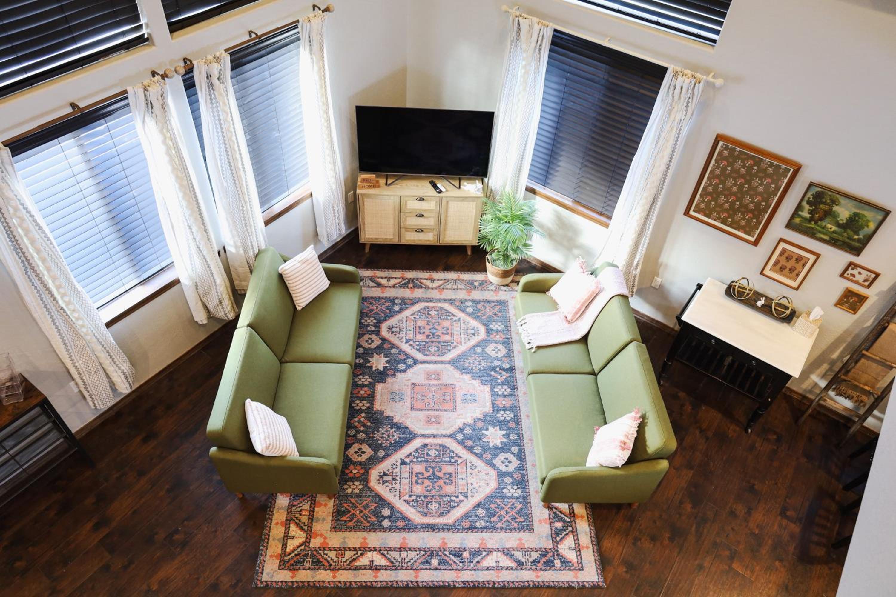 Three-Bedroom House photo 1