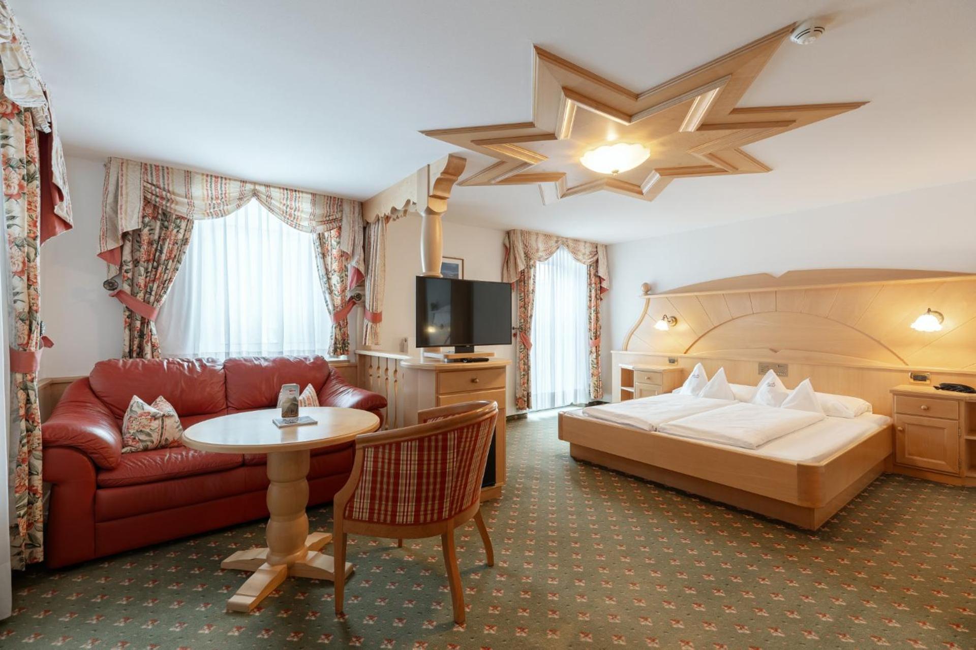 Comfort Double Room with Balcony - Photo 1