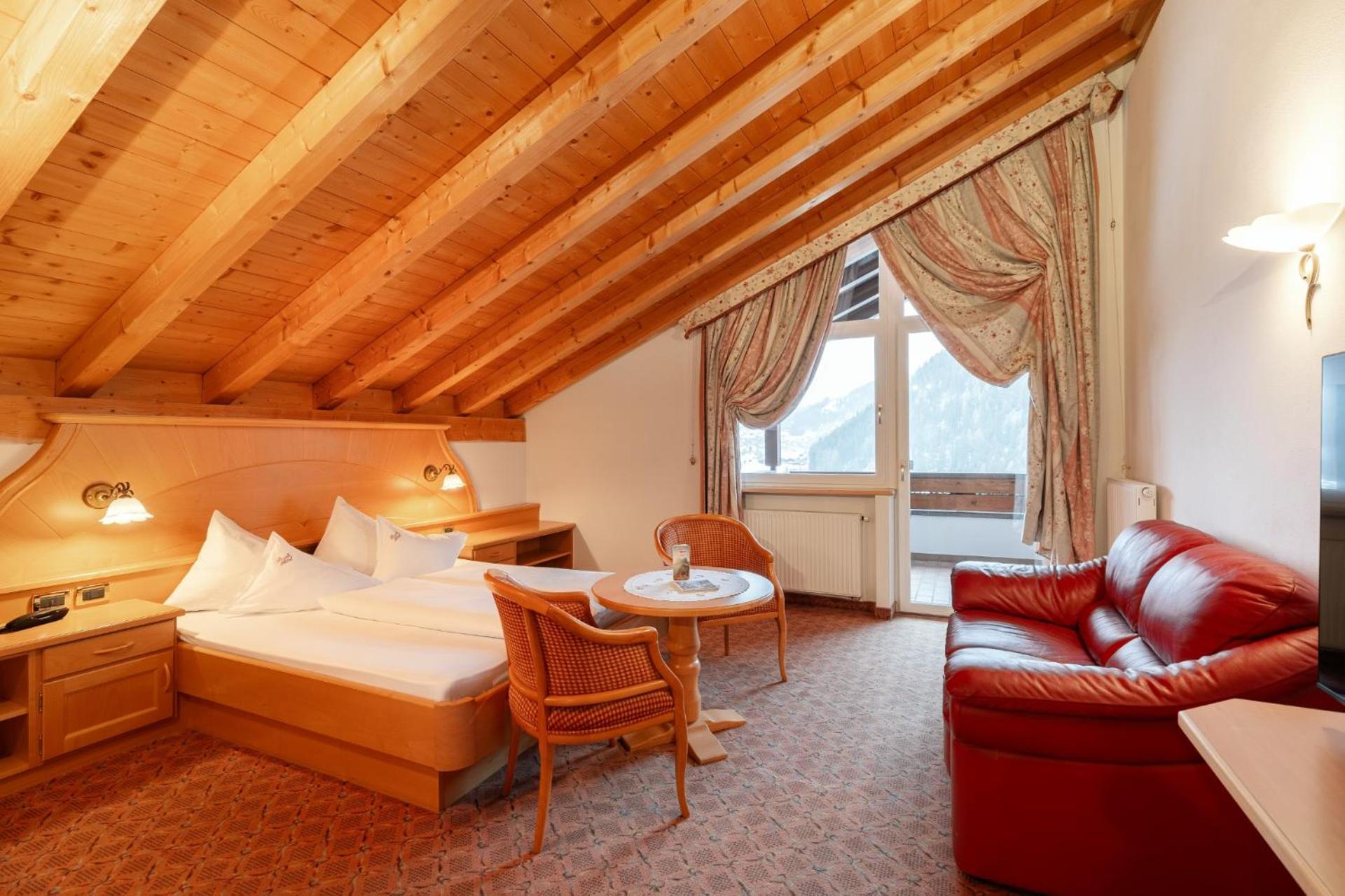 Comfort Double Room with Balcony - Photo 6
