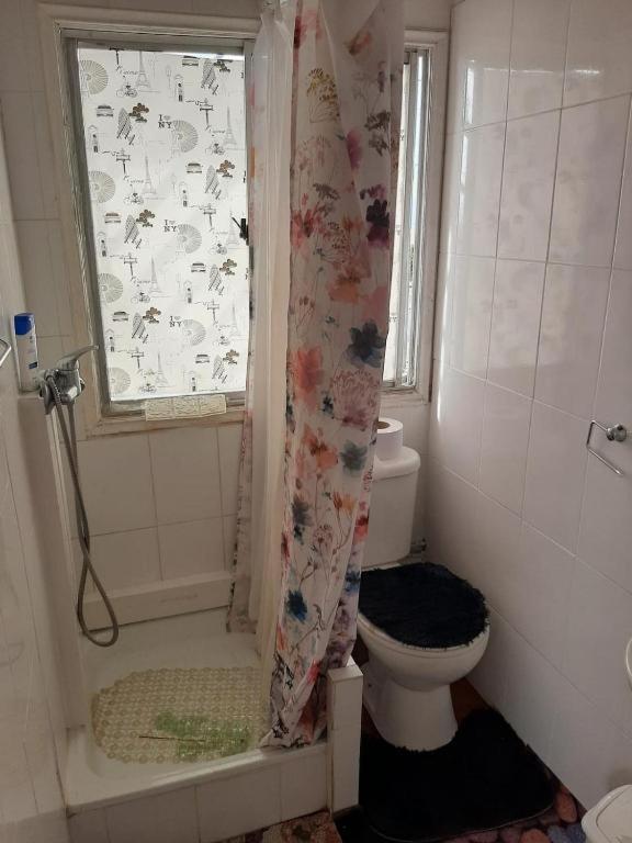 Twin Room with Private External Bathroom photo 2