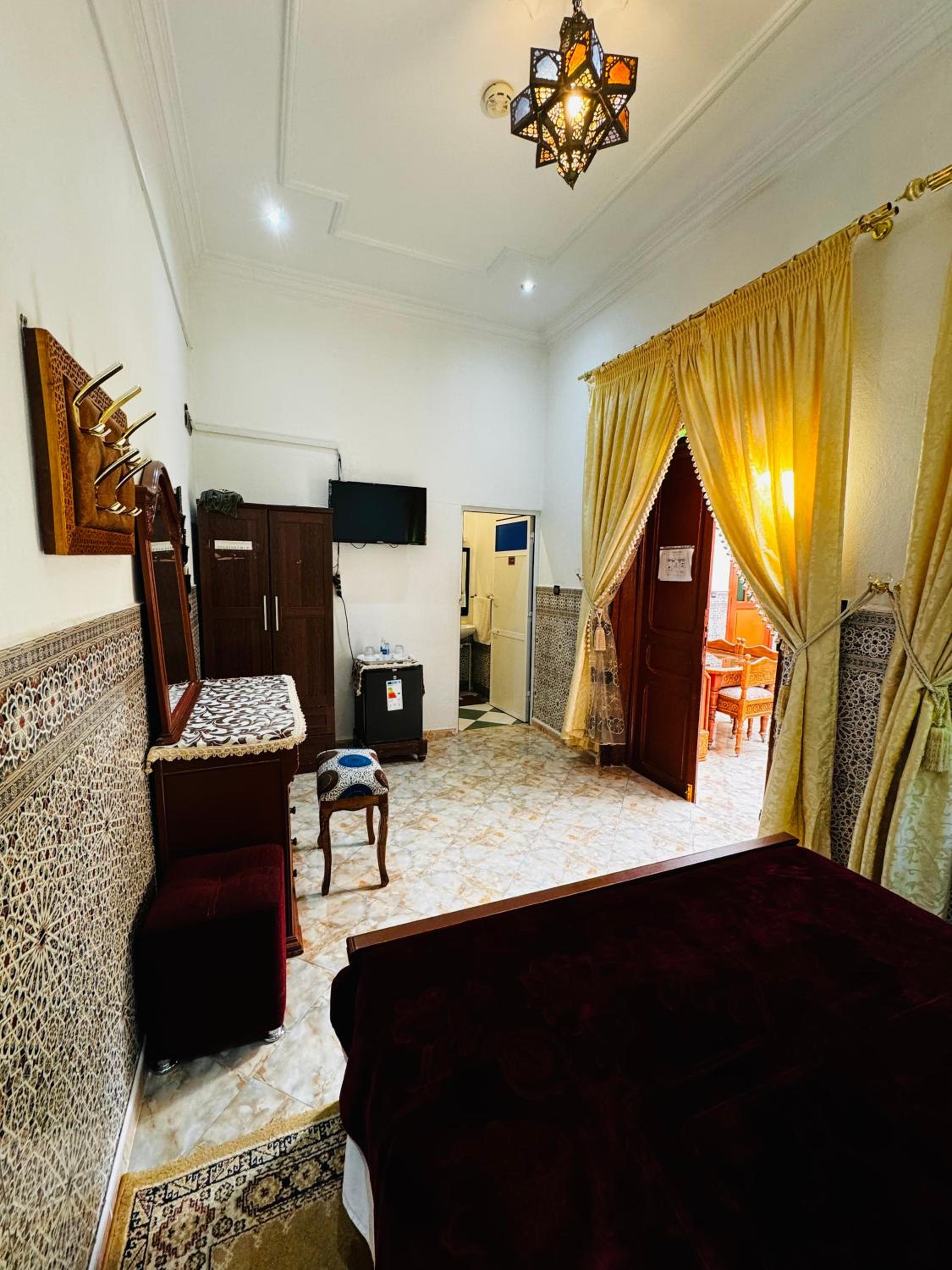 East Suite photo 3