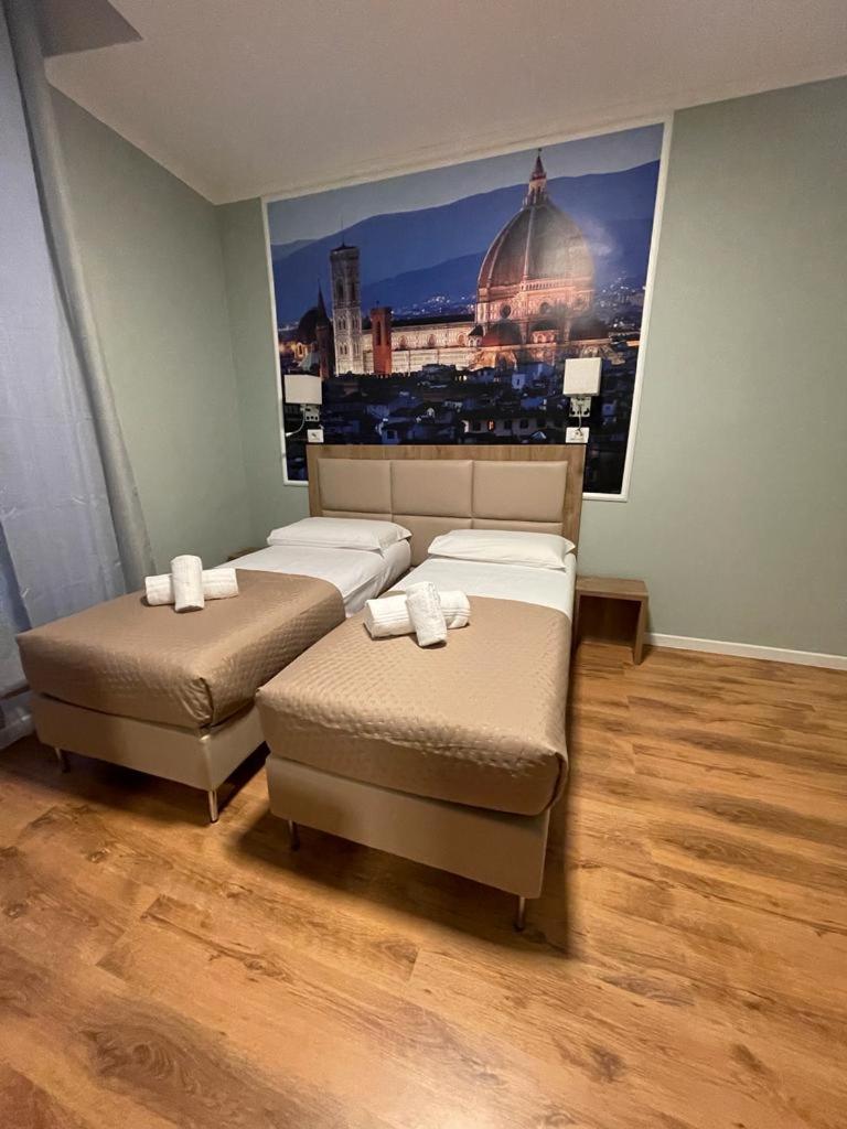 Double or Twin Room with Private Bathroom photo 2