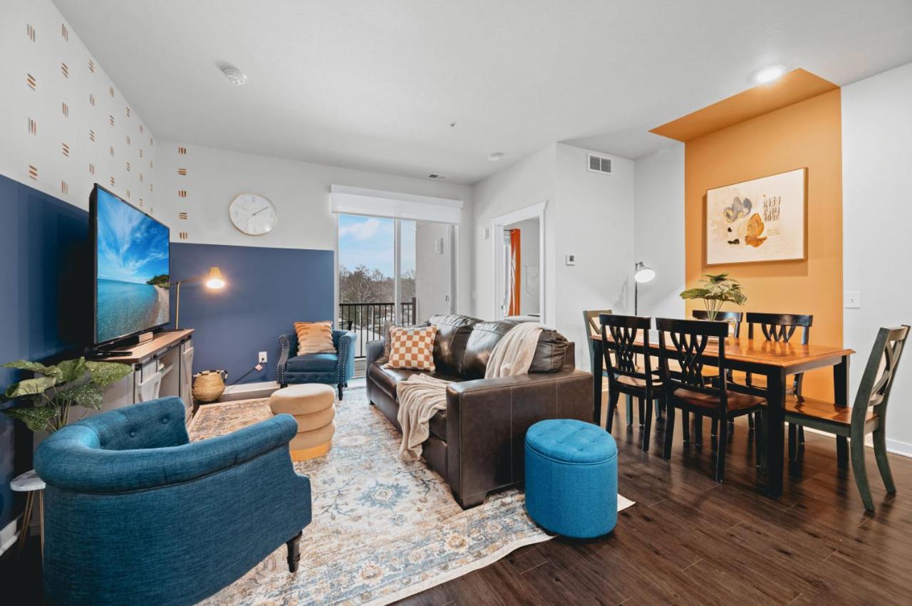 Two-Bedroom Apartment with Balcony photo 1