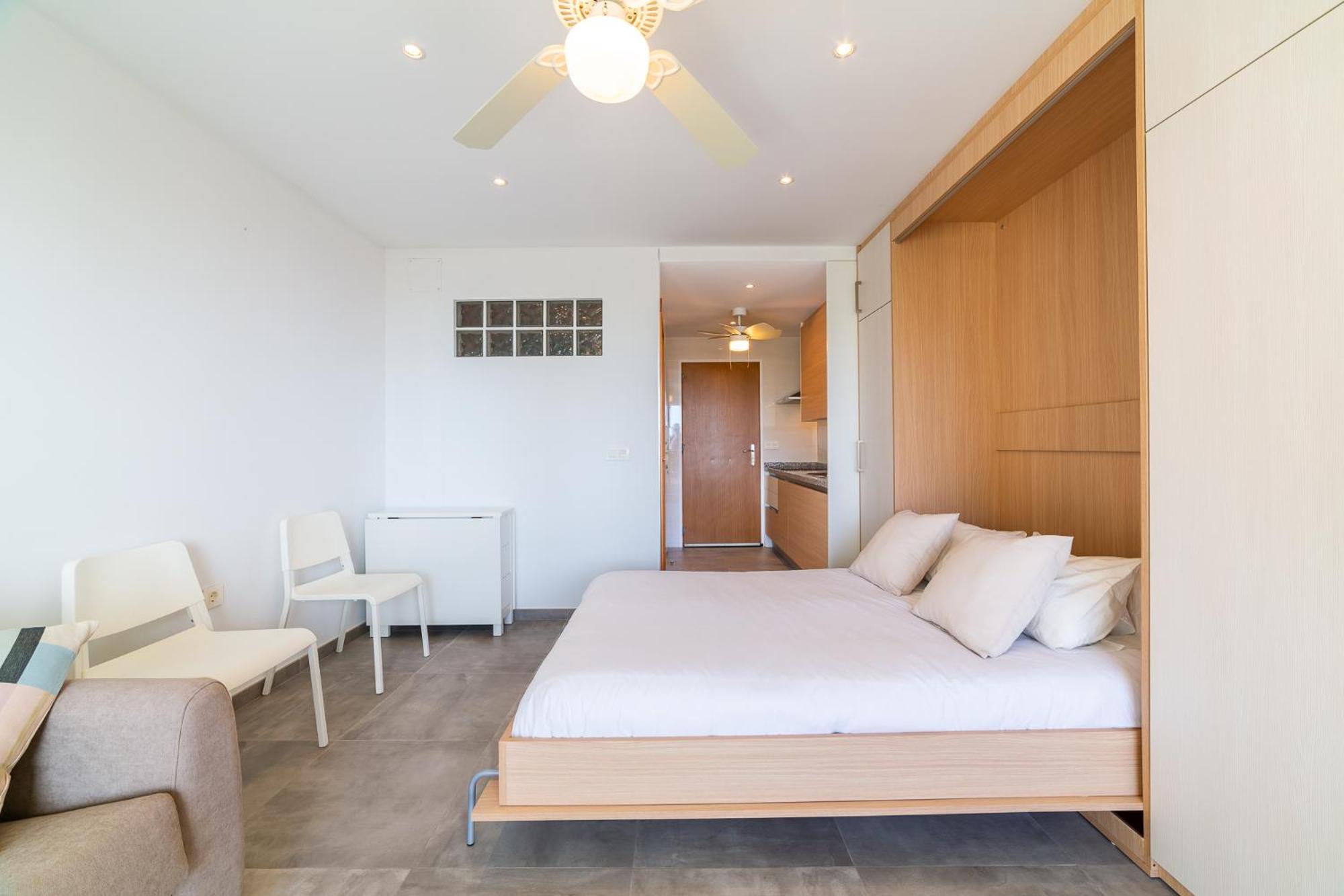 Studio Apartment with Sea View photo 3
