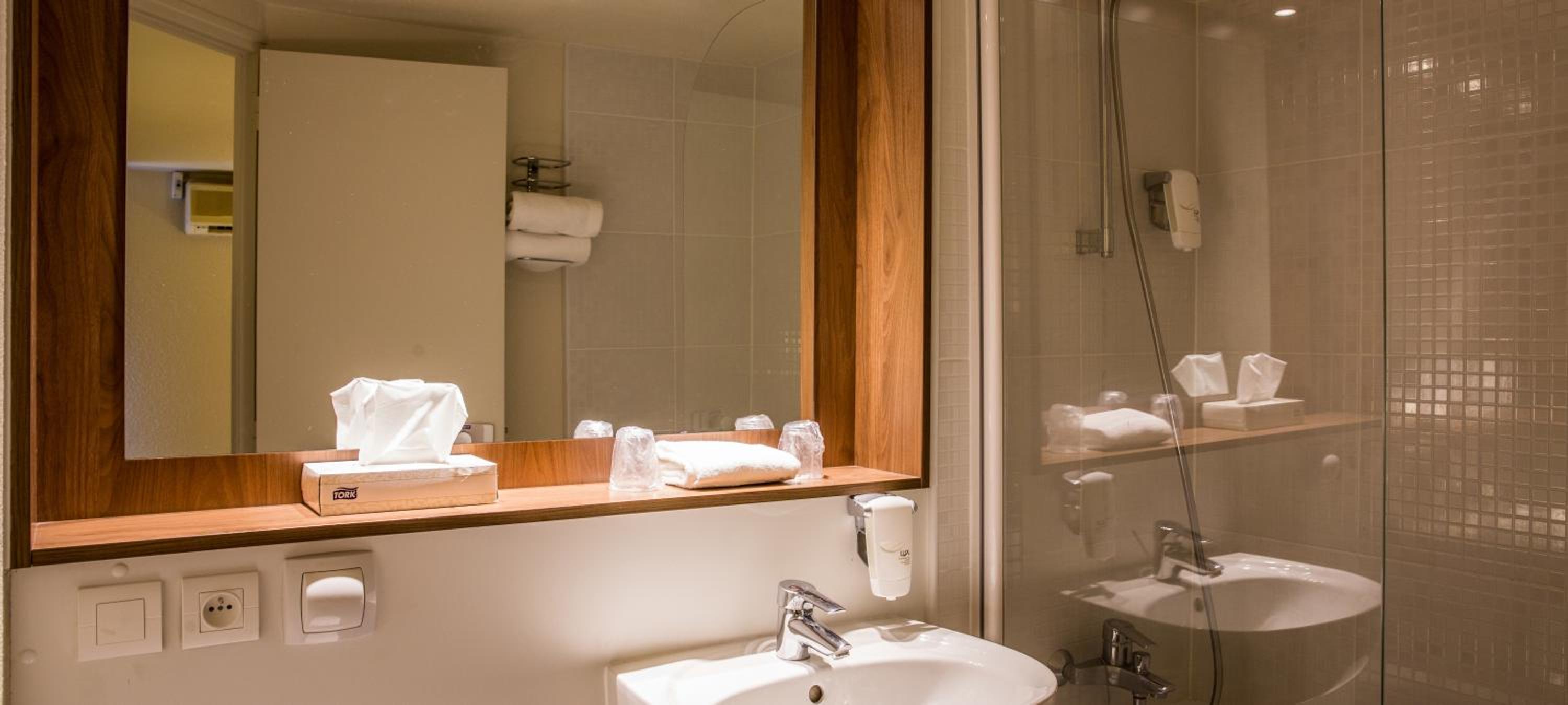 Double Room - Photo 10