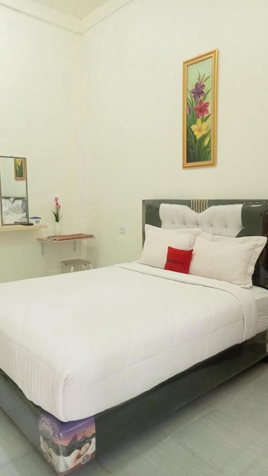 Double Room with Patio photo 3