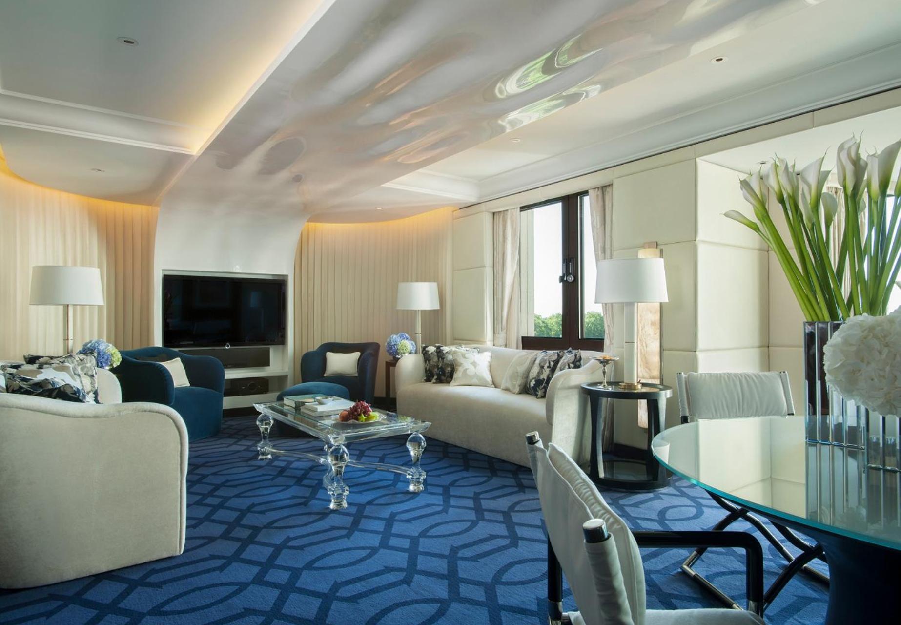 The Blue Suite One Bedroom King Bed photo 1