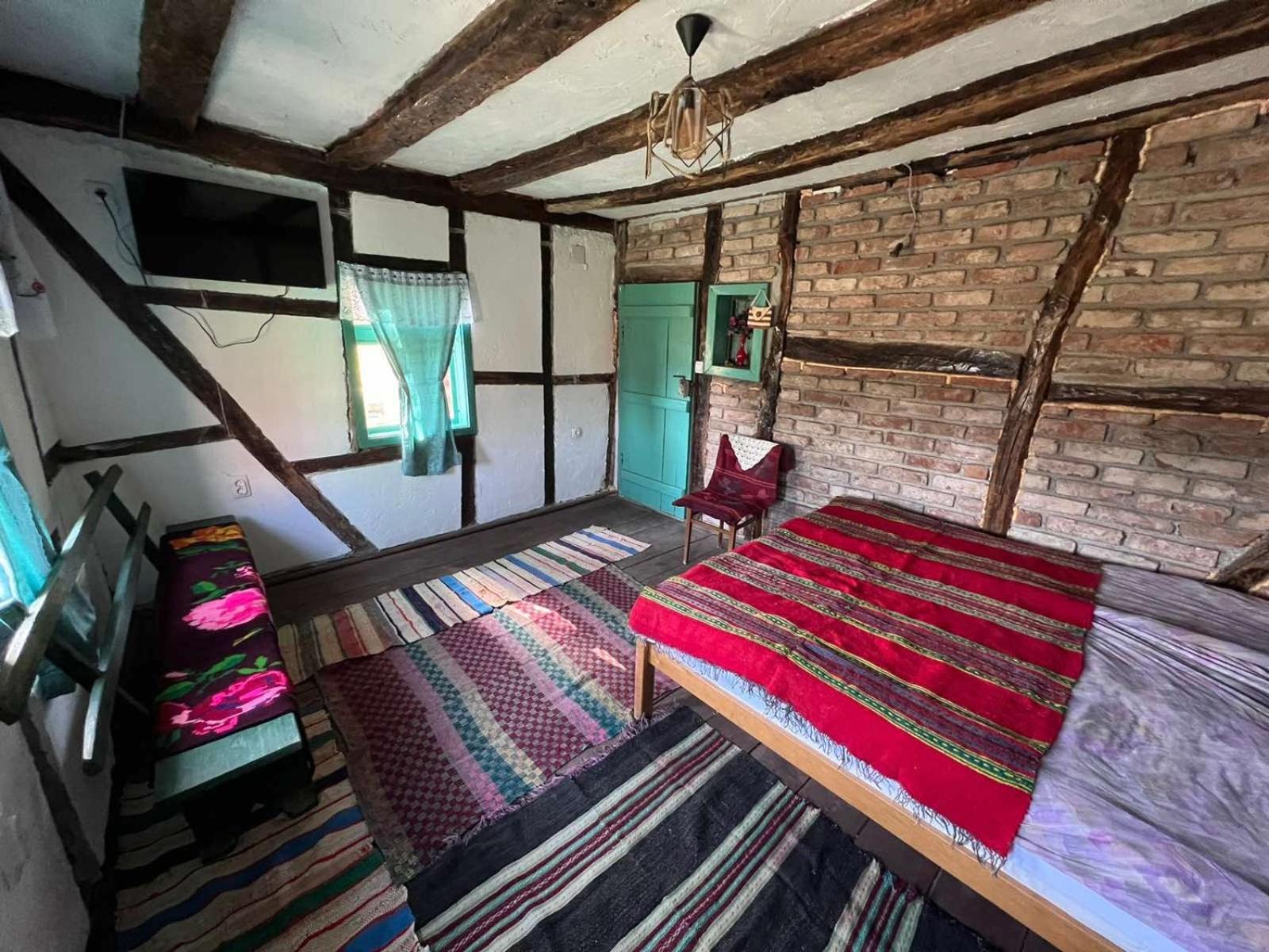One-Bedroom House photo 3